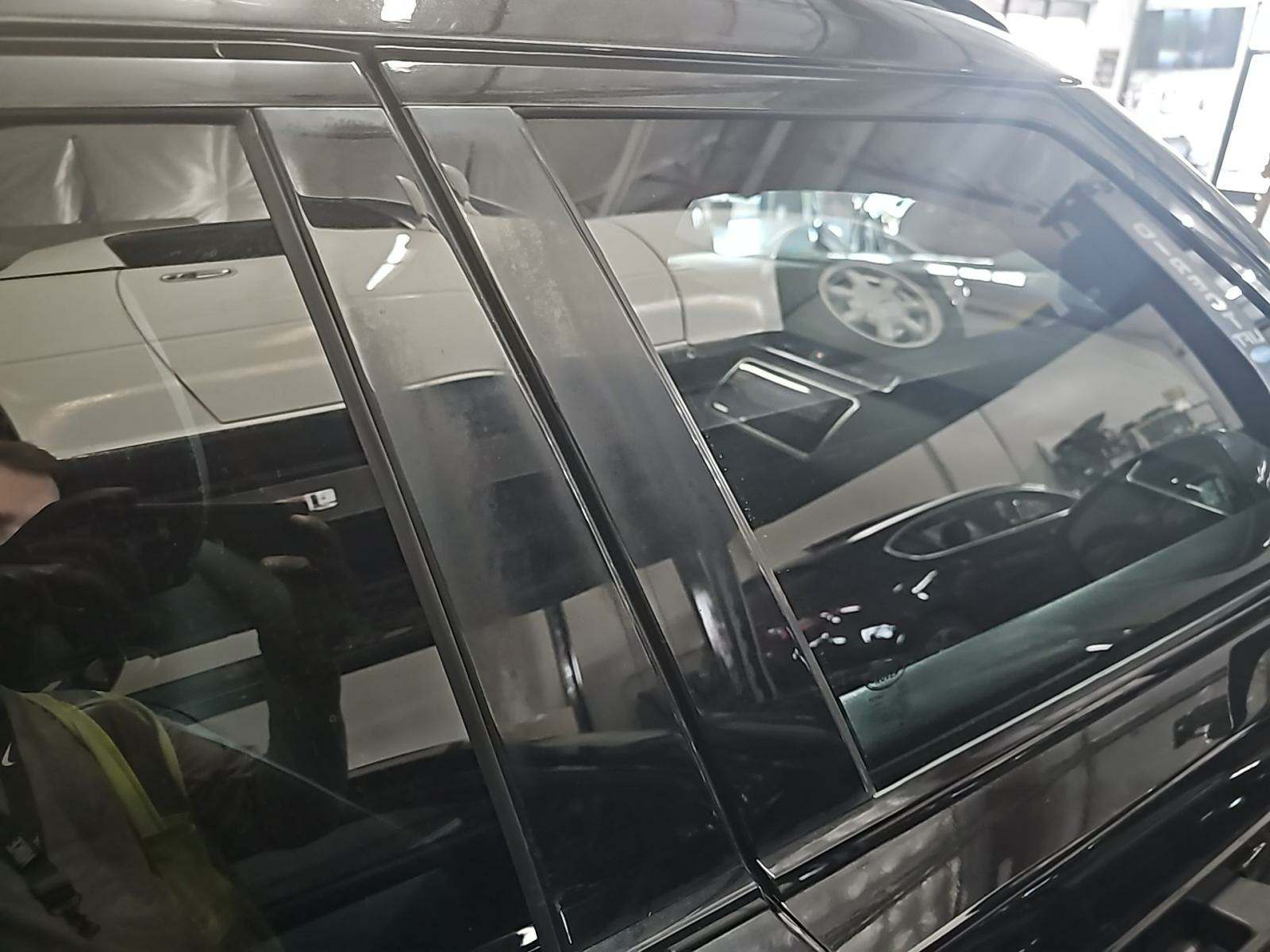 2018 Land Rover Range Rover Velar R-Dynamic SE AWD