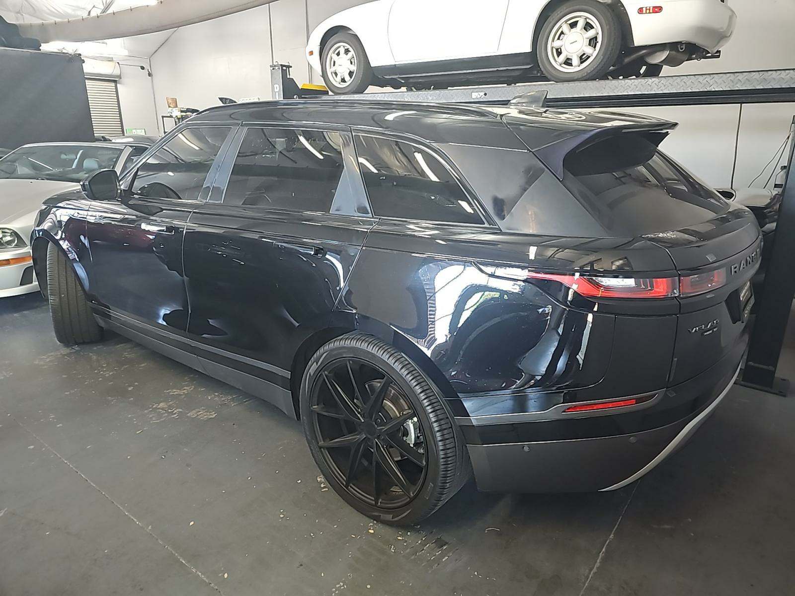 2018 Land Rover Range Rover Velar R-Dynamic SE AWD