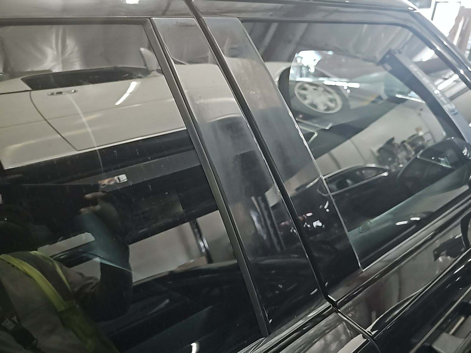 2018 Land Rover Range Rover Velar R-Dynamic SE AWD