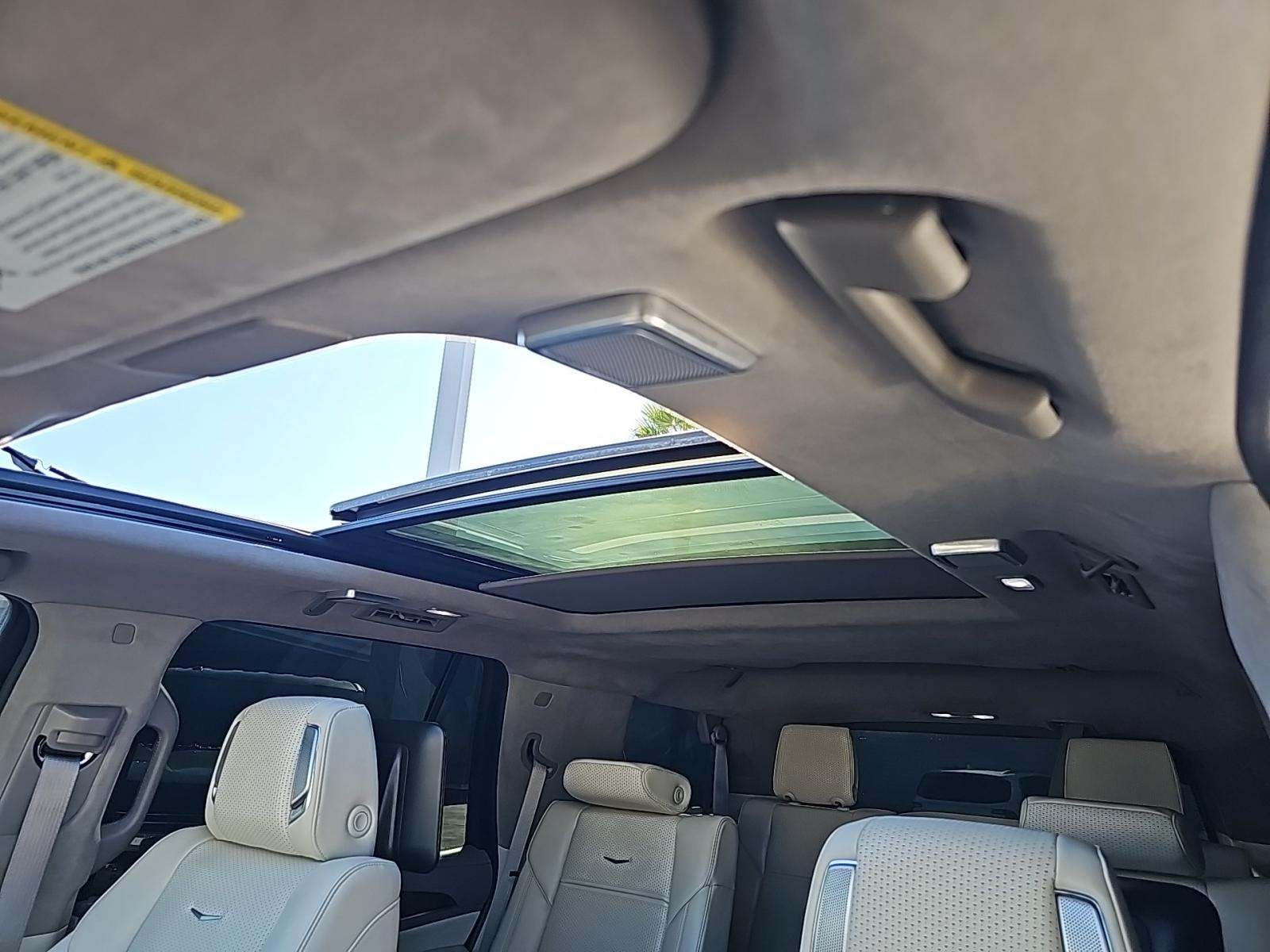 2024 Cadillac Escalade Premium Luxury Platinum AWD