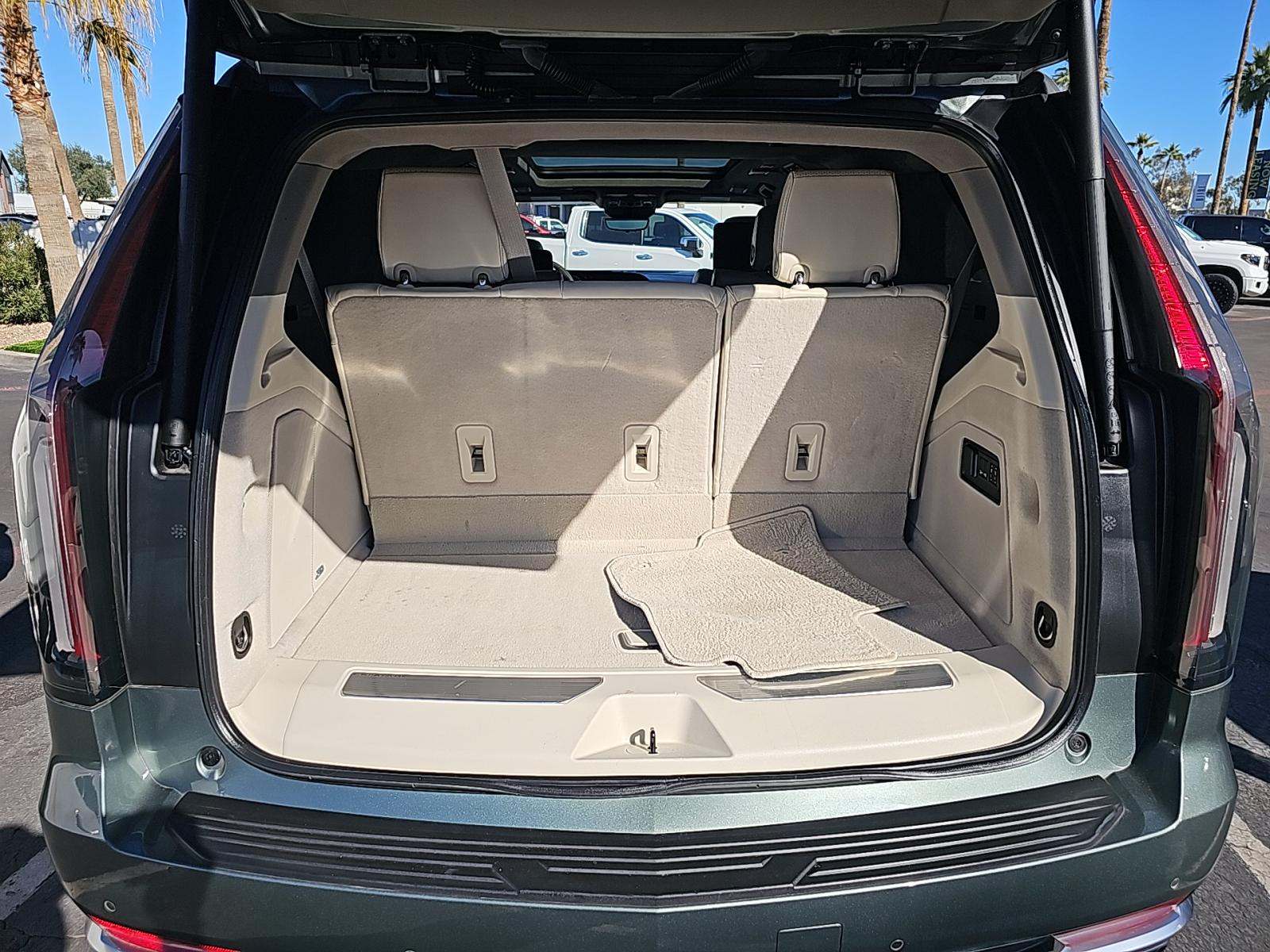 2024 Cadillac Escalade Premium Luxury Platinum AWD