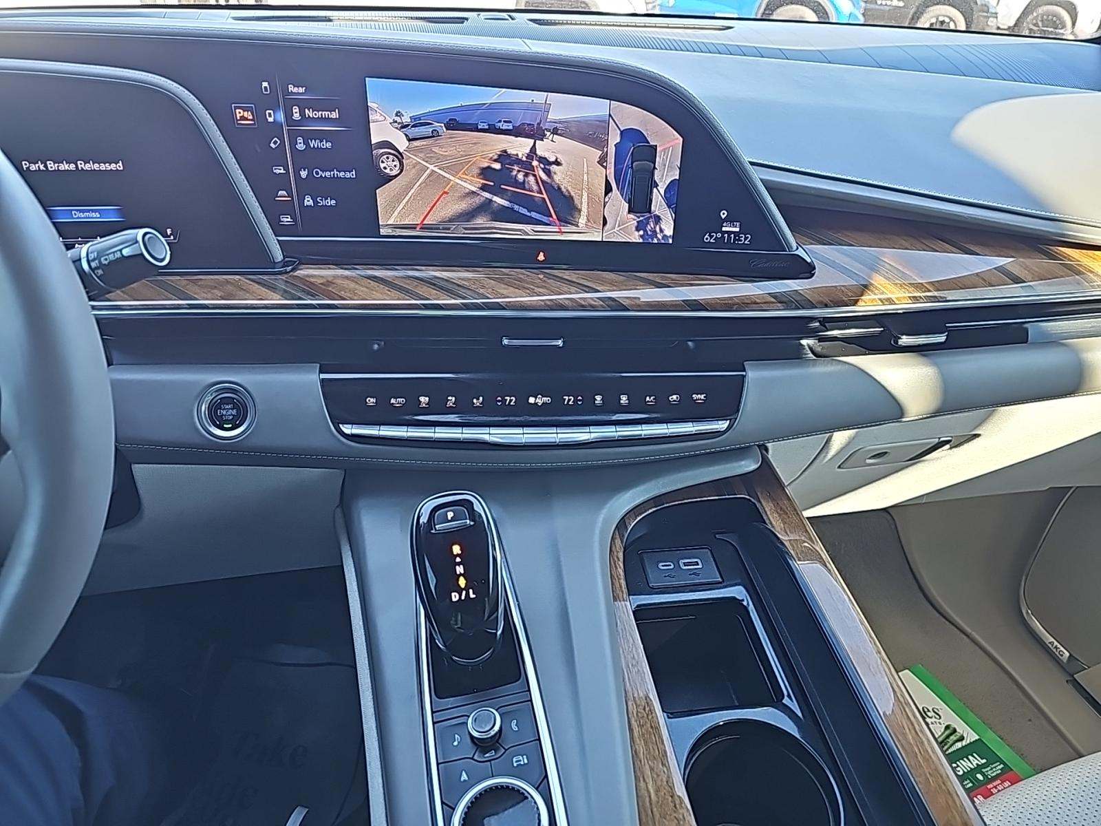 2024 Cadillac Escalade Premium Luxury Platinum AWD