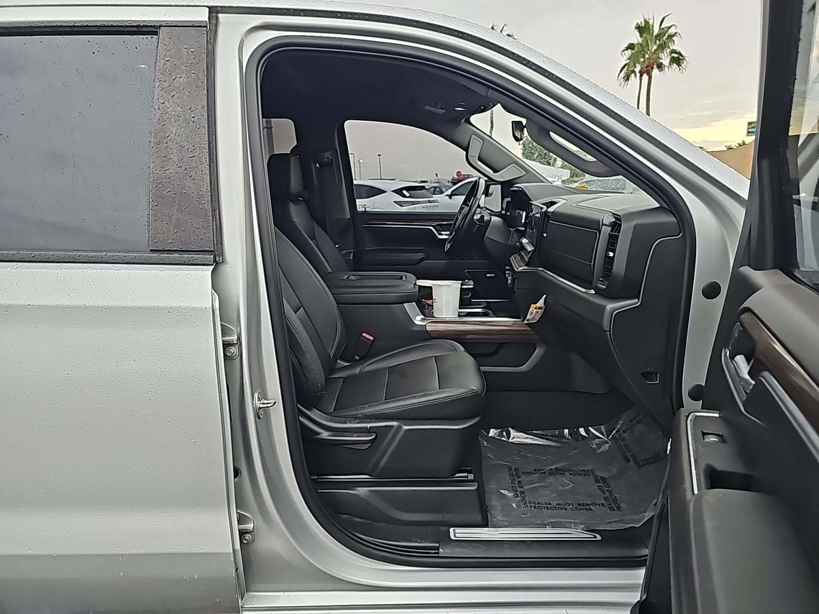 2022 Chevrolet Silverado 1500 RST AWD