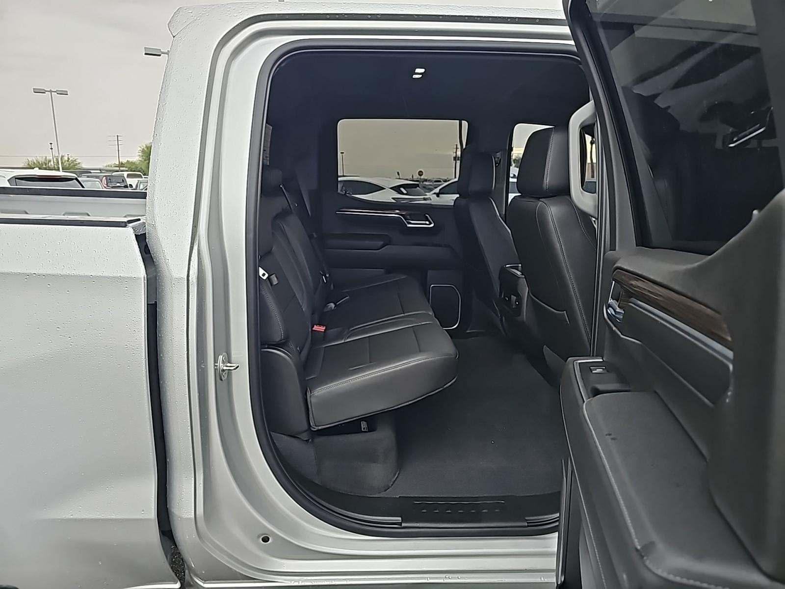 2022 Chevrolet Silverado 1500 RST AWD