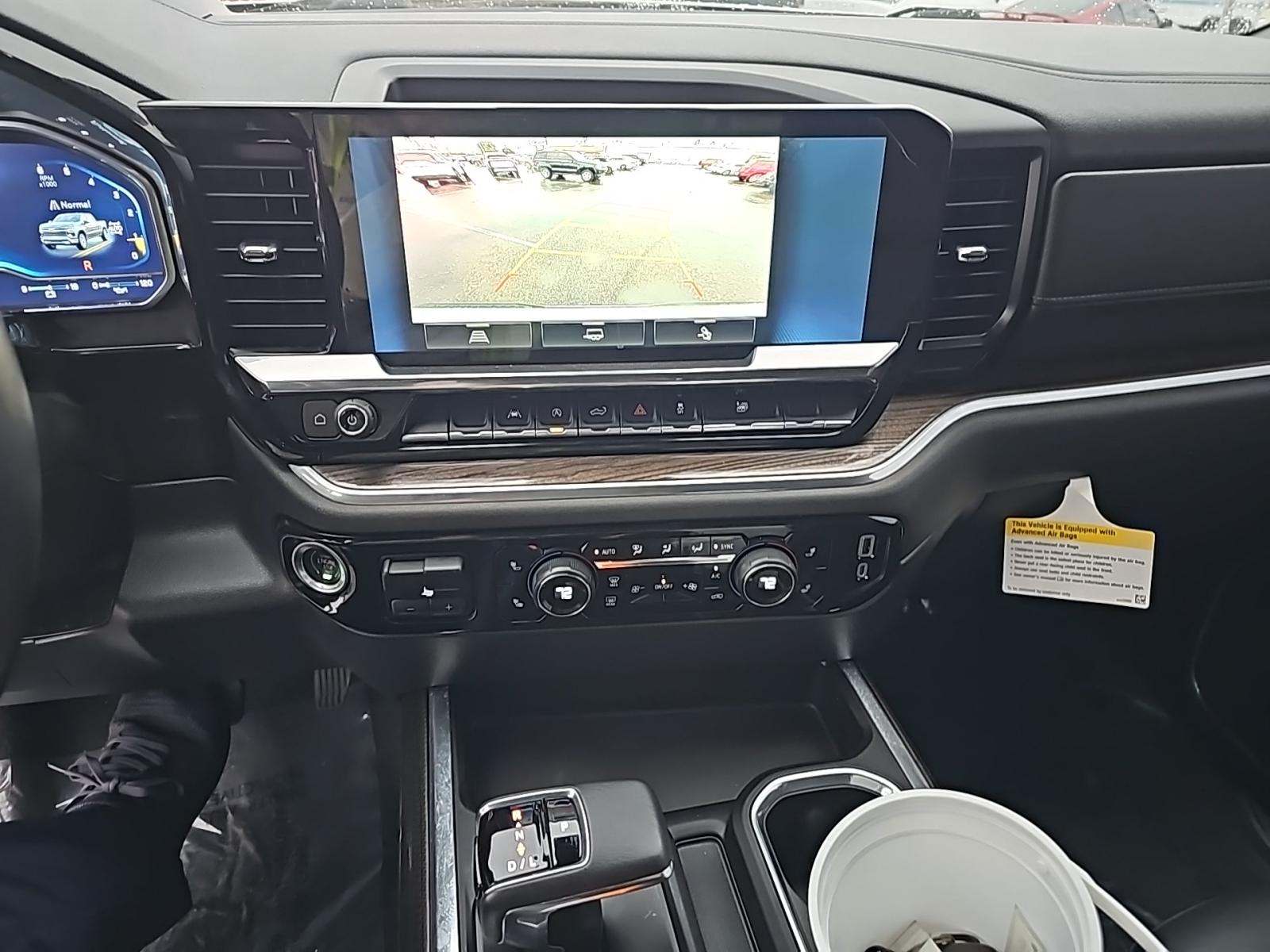 2022 Chevrolet Silverado 1500 RST AWD