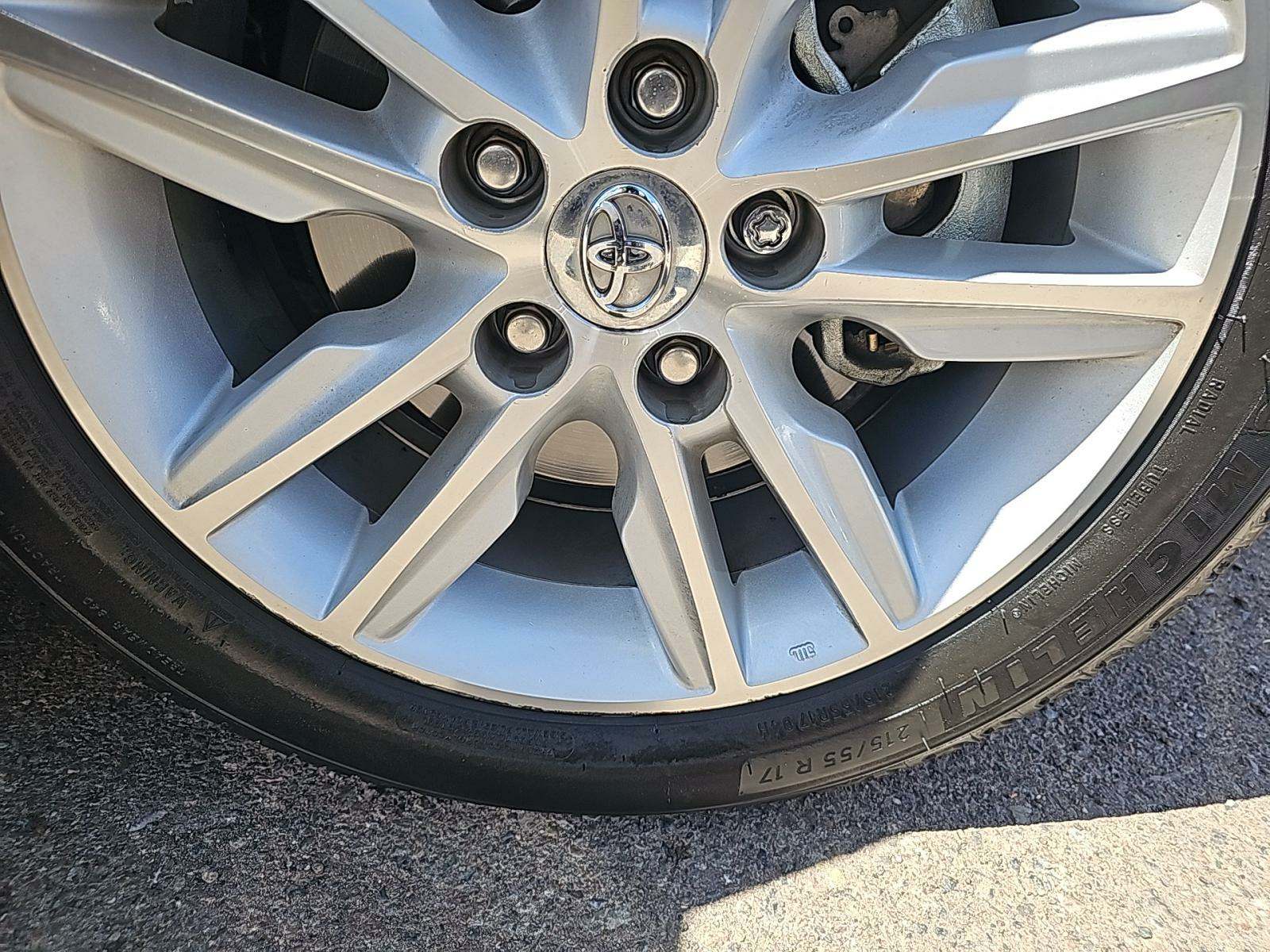 2015 Toyota Avalon XLE FWD