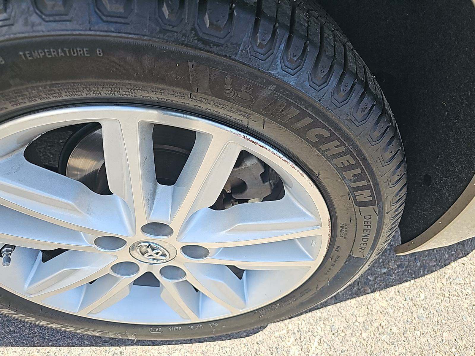 2015 Toyota Avalon XLE FWD