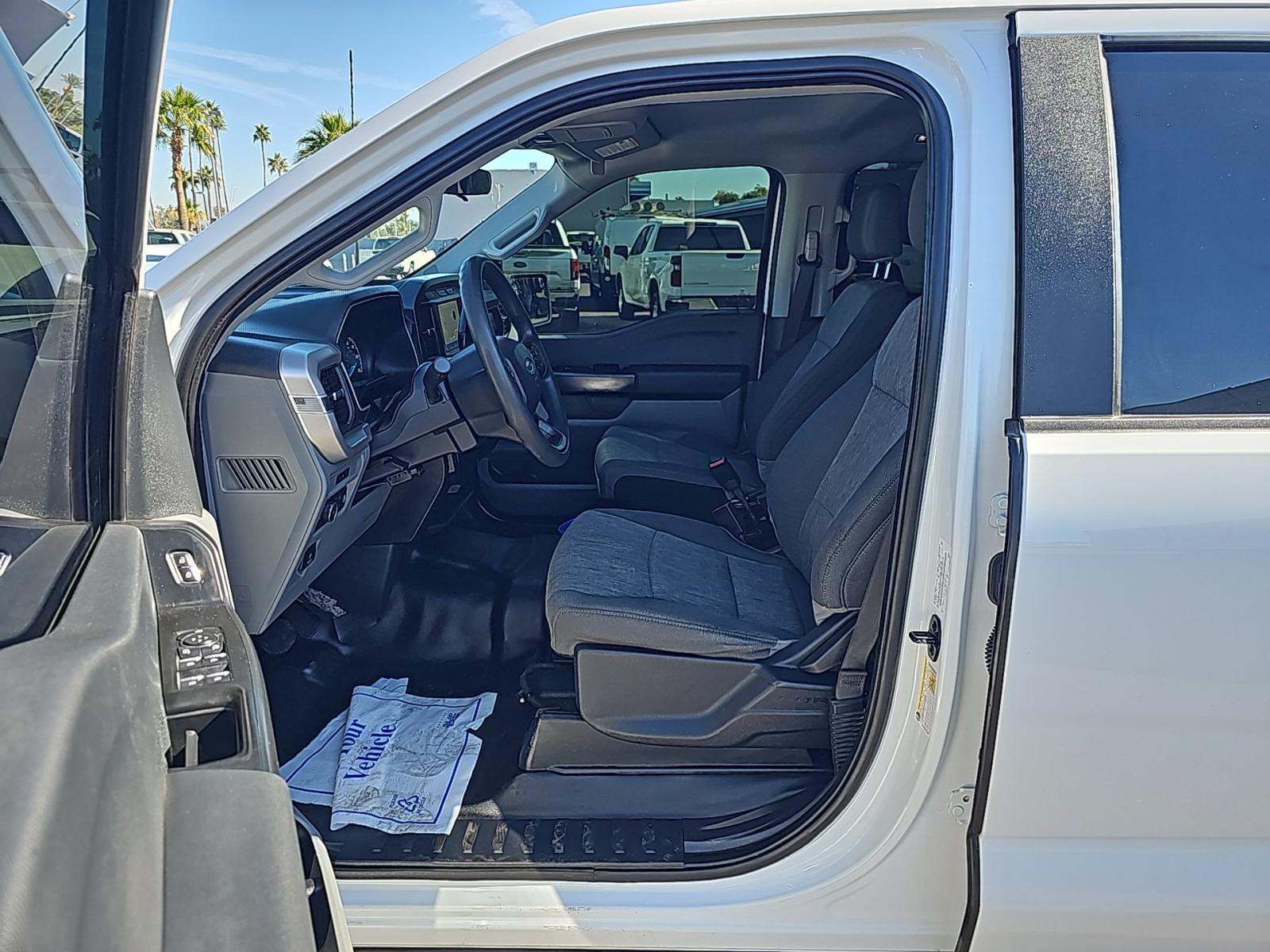 2022 Ford F-150 XL RWD