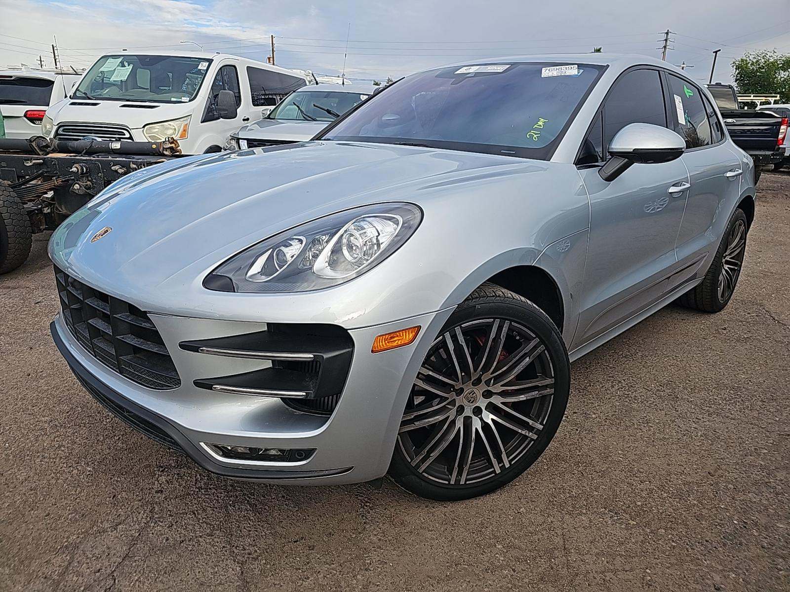 2016 Porsche Macan Turbo AWD