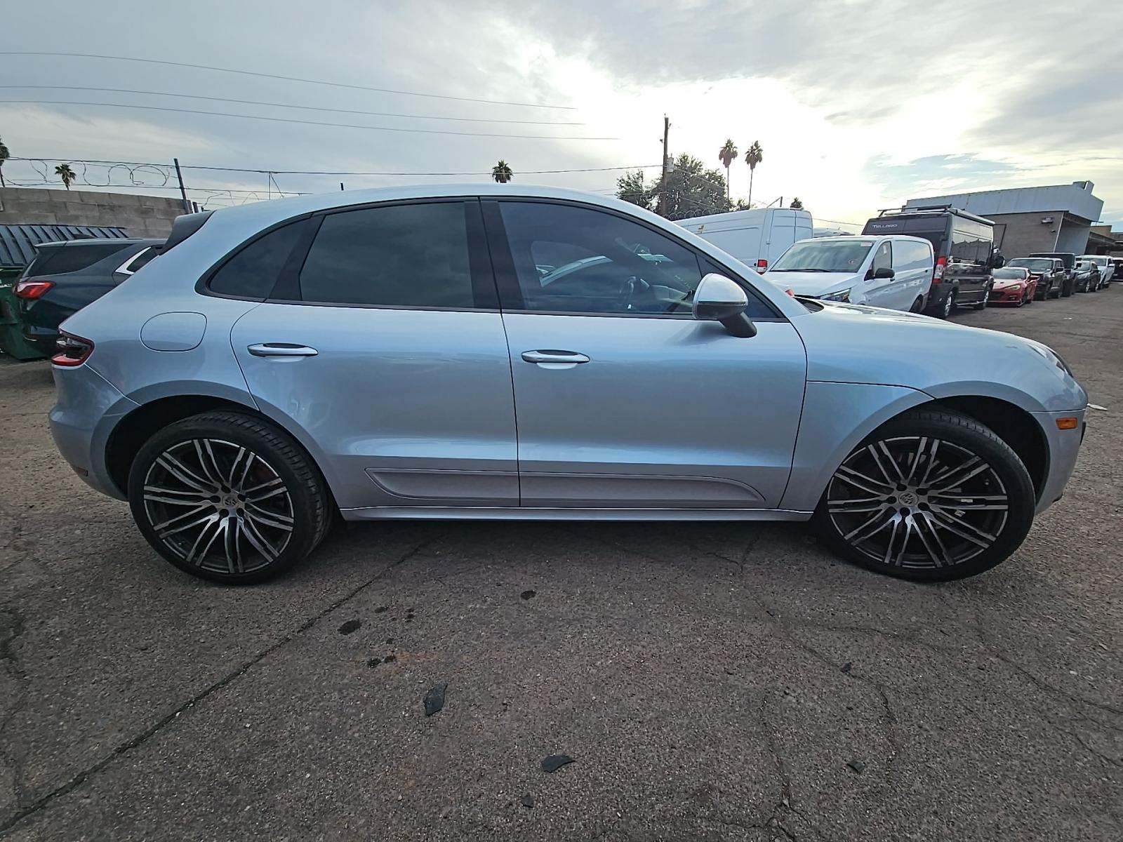2016 Porsche Macan Turbo AWD