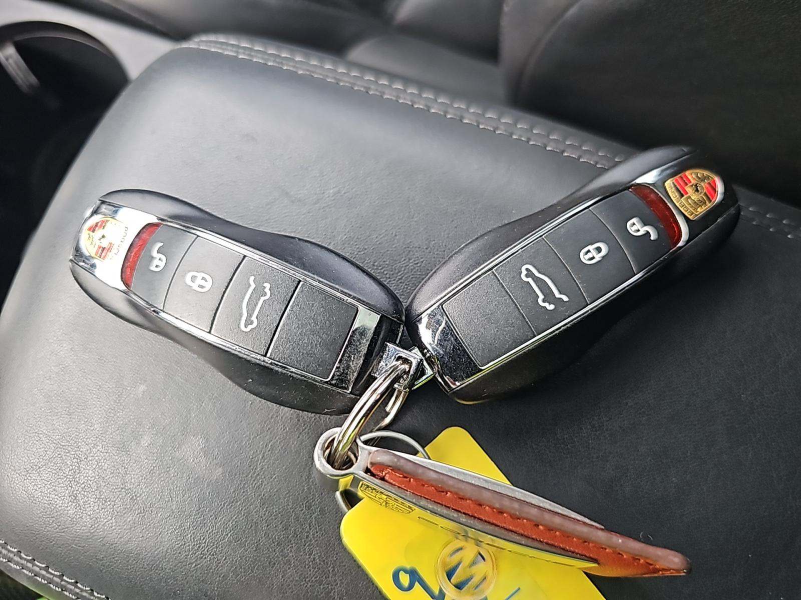 2016 Porsche Macan Turbo AWD