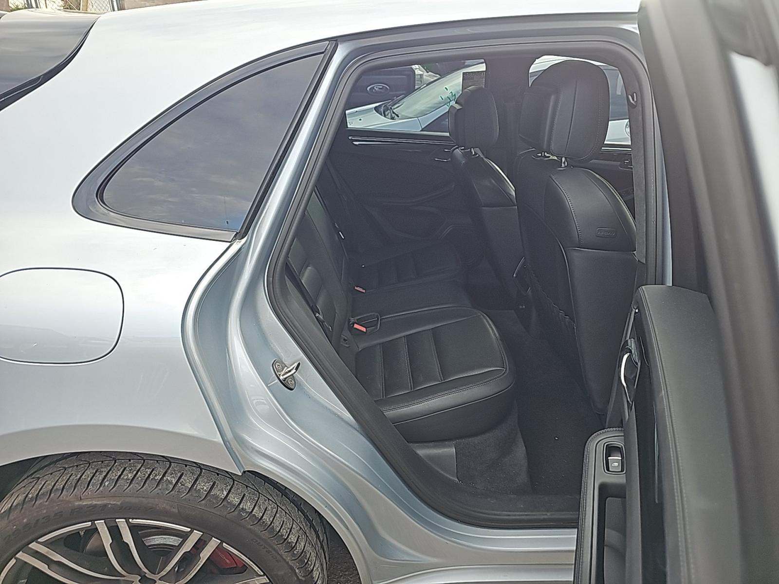 2016 Porsche Macan Turbo AWD