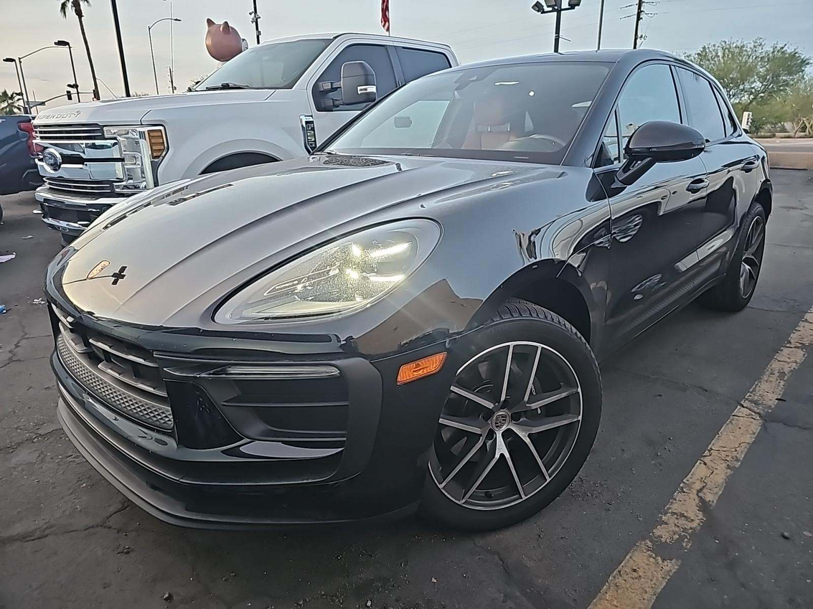 2024 Porsche Macan Base AWD