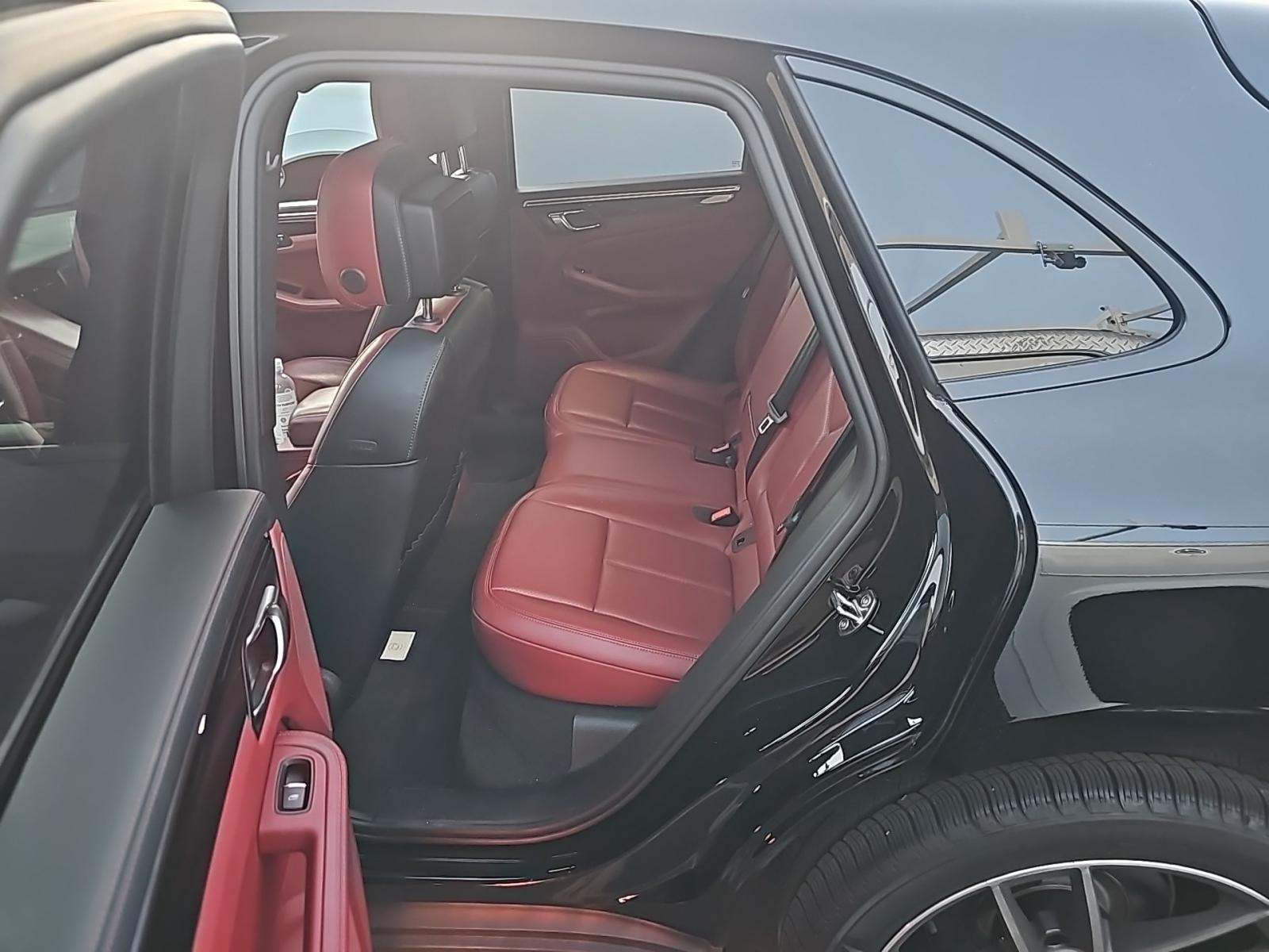 2024 Porsche Macan Base AWD