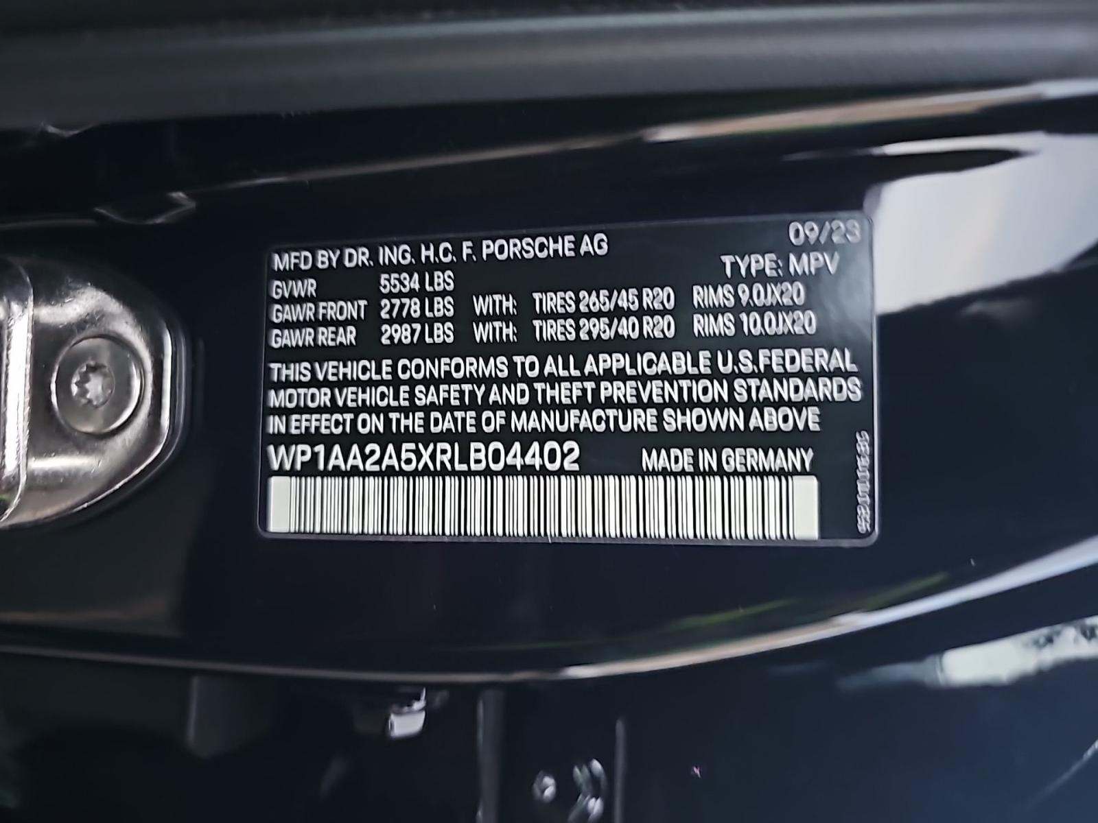 2024 Porsche Macan Base AWD