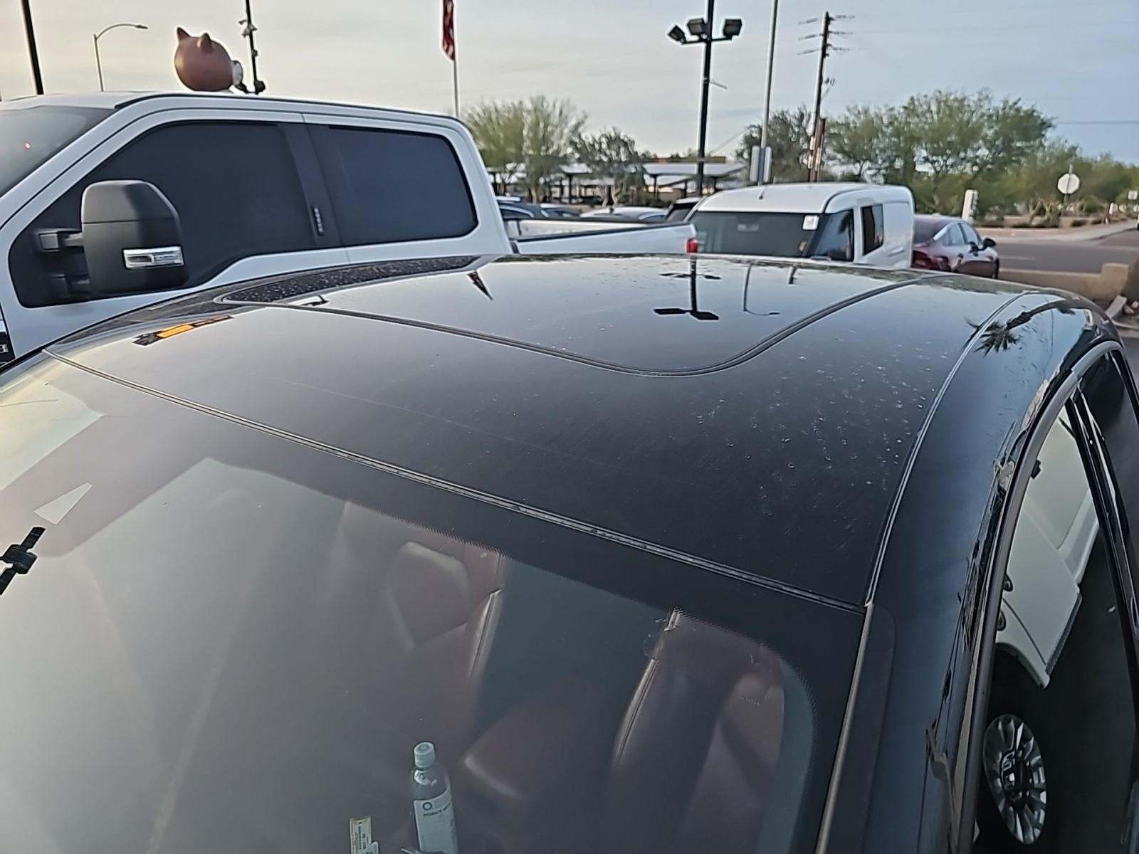 2024 Porsche Macan Base AWD