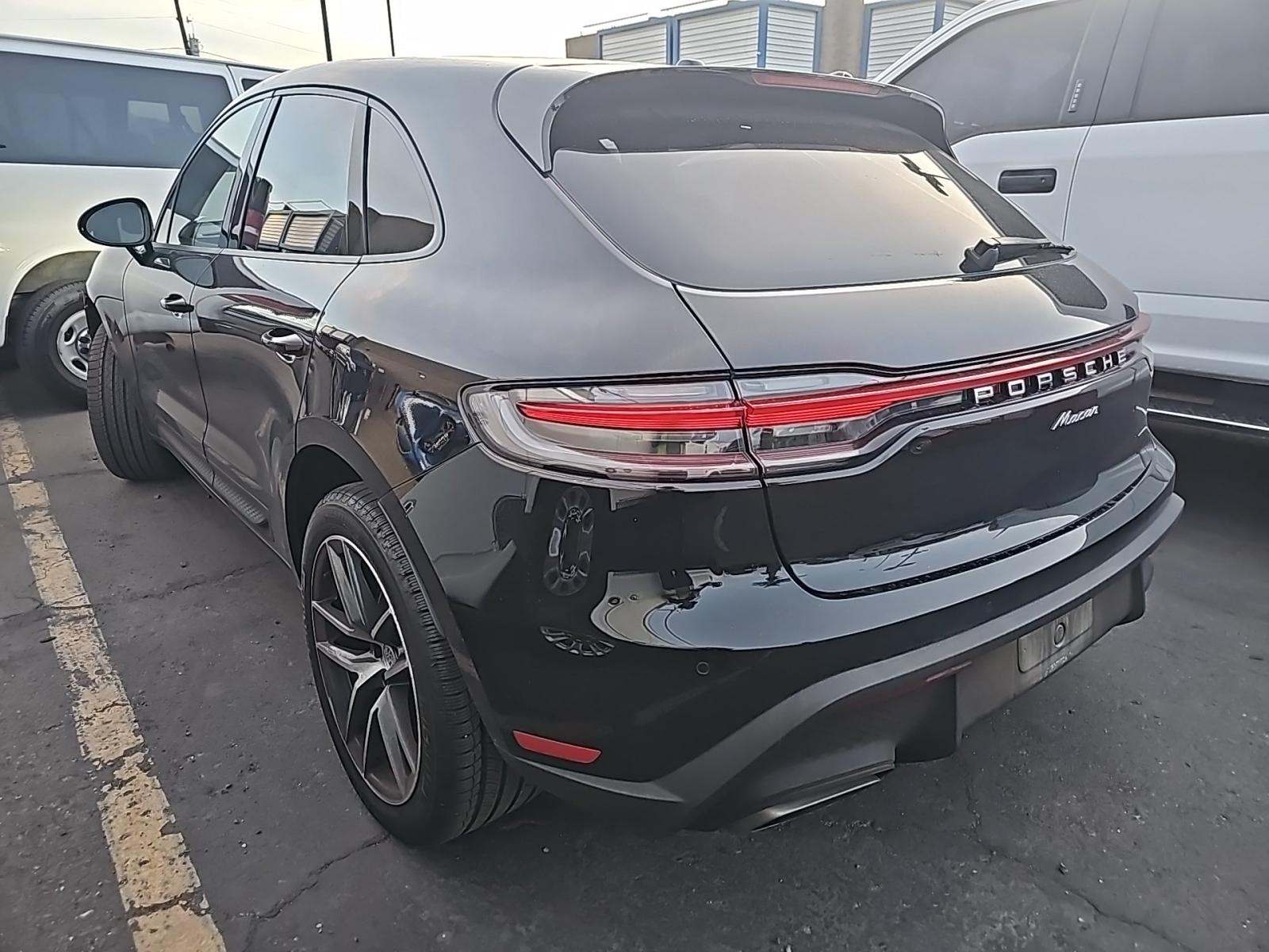 2024 Porsche Macan Base AWD