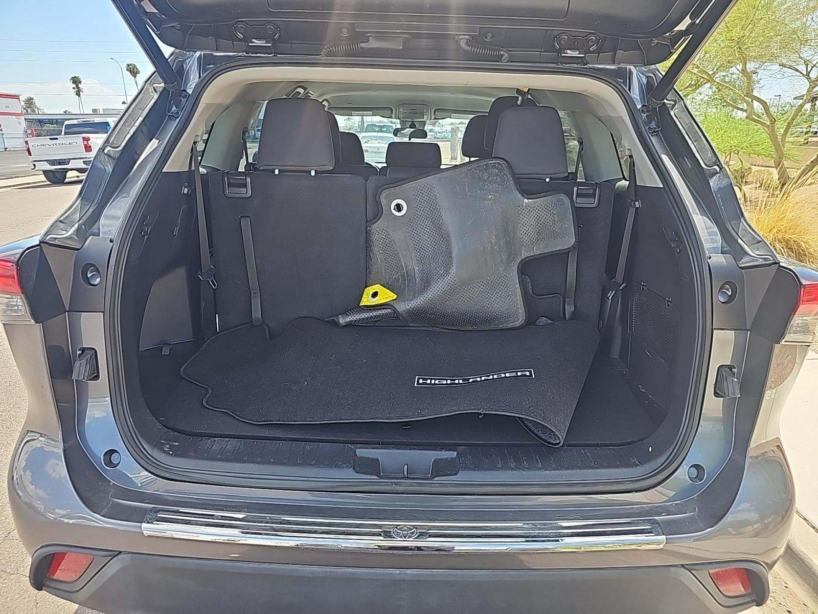 2022 Toyota Highlander LE FWD