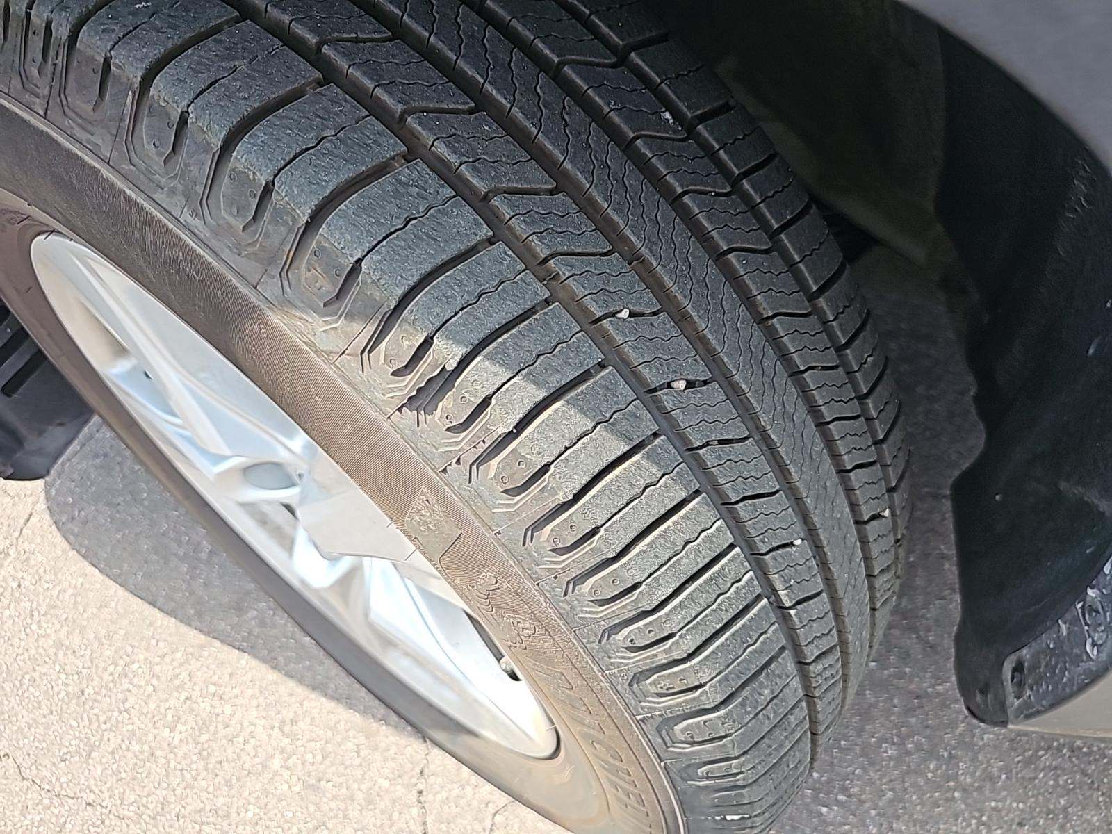 2022 Toyota Highlander LE FWD