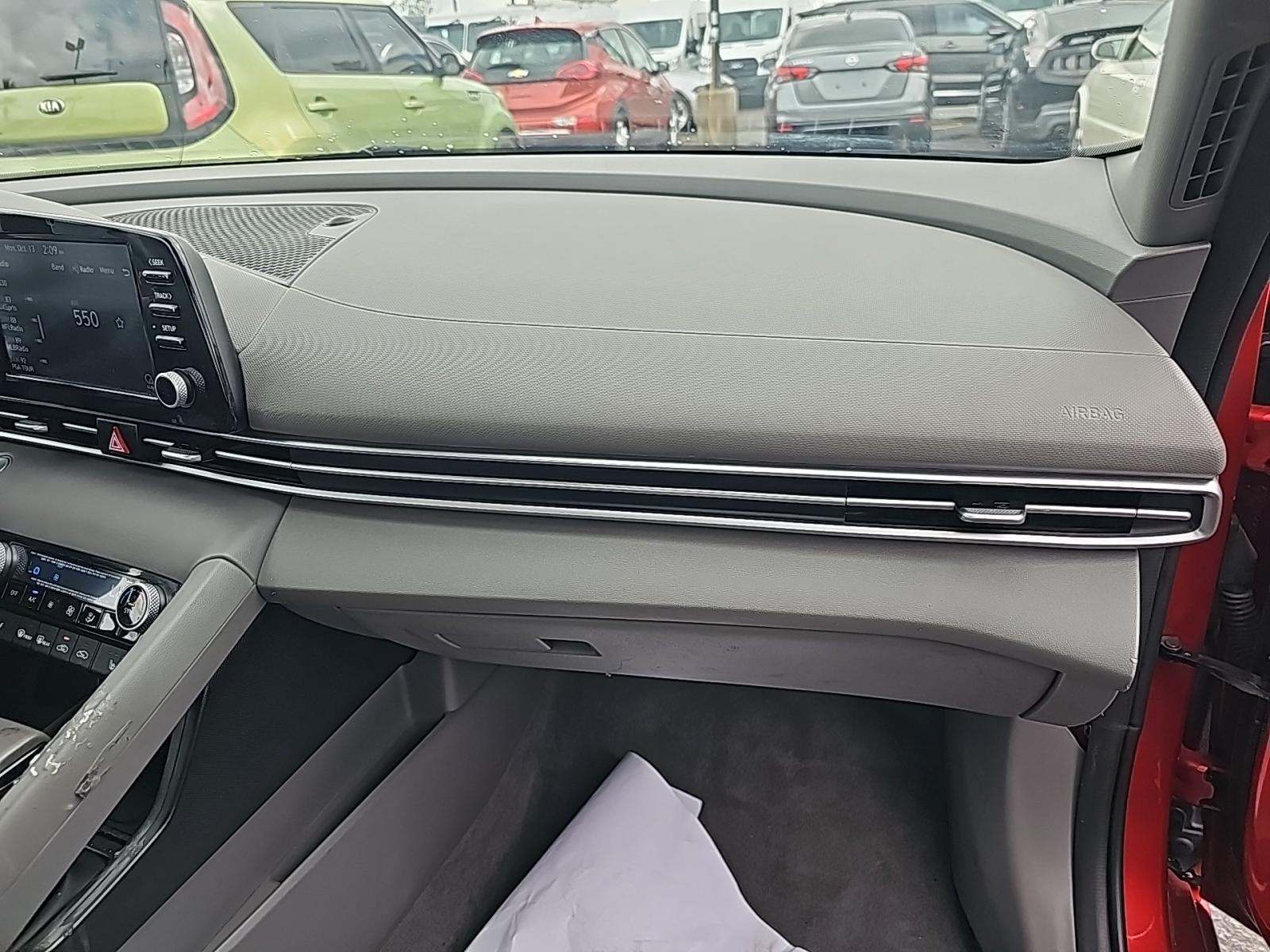 2021 Hyundai Elantra SEL FWD