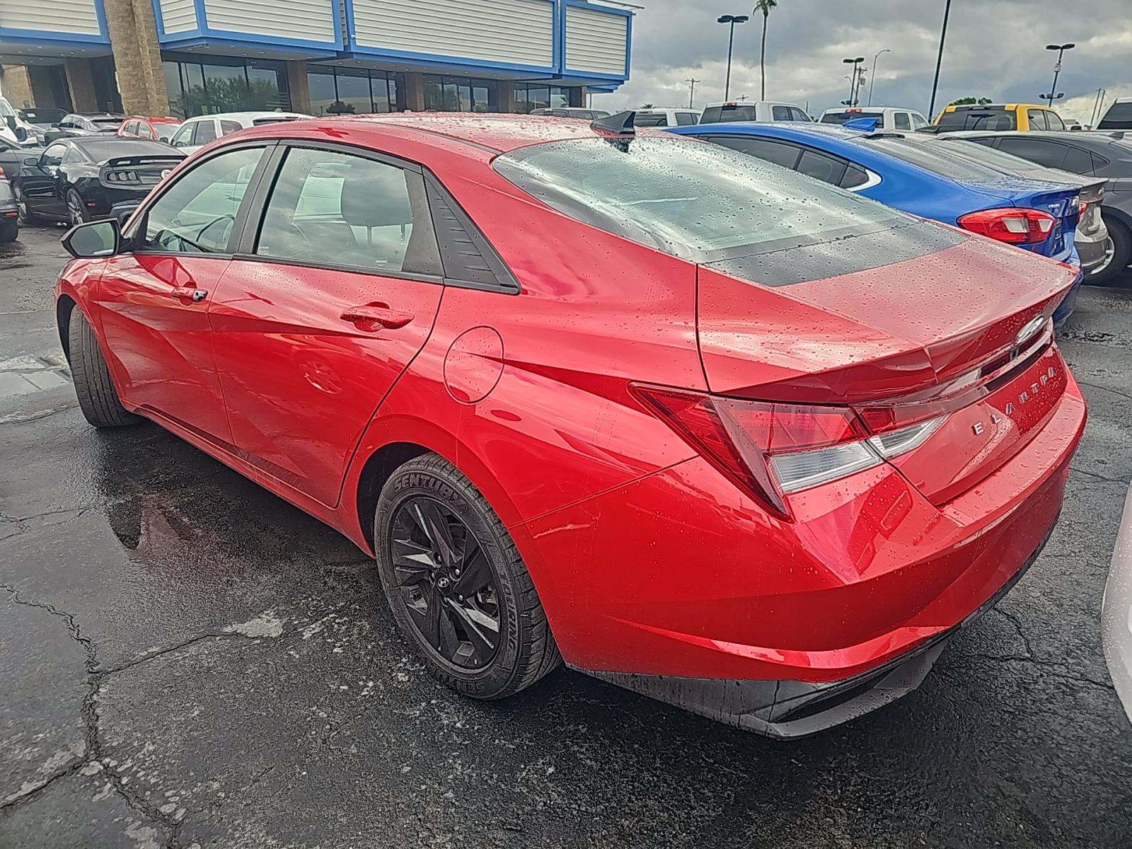 2021 Hyundai Elantra SEL FWD