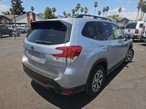 2021 Subaru Forester Premium AWD