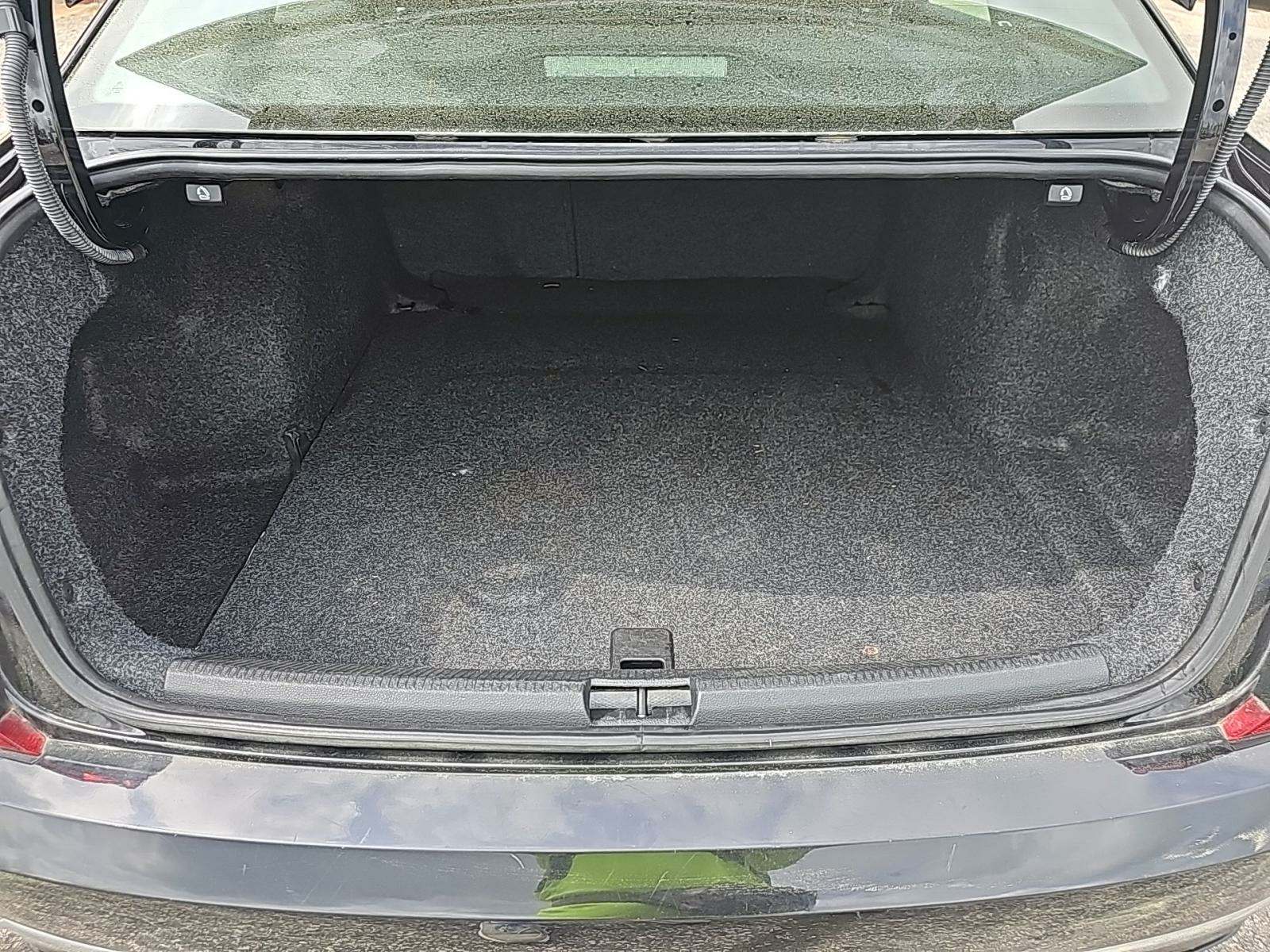 2018 Volkswagen Passat 2.0T R-Line FWD