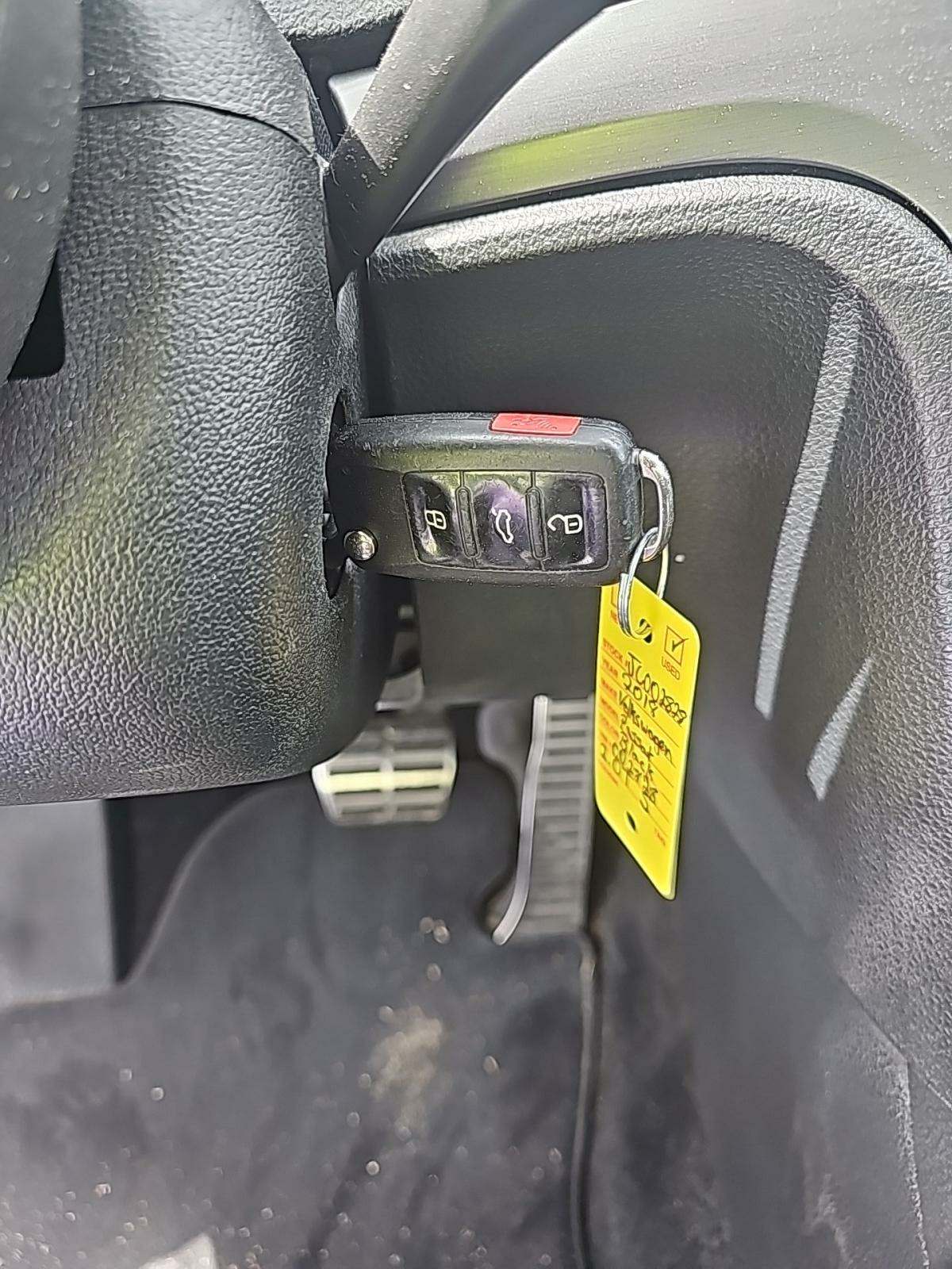 2018 Volkswagen Passat 2.0T R-Line FWD