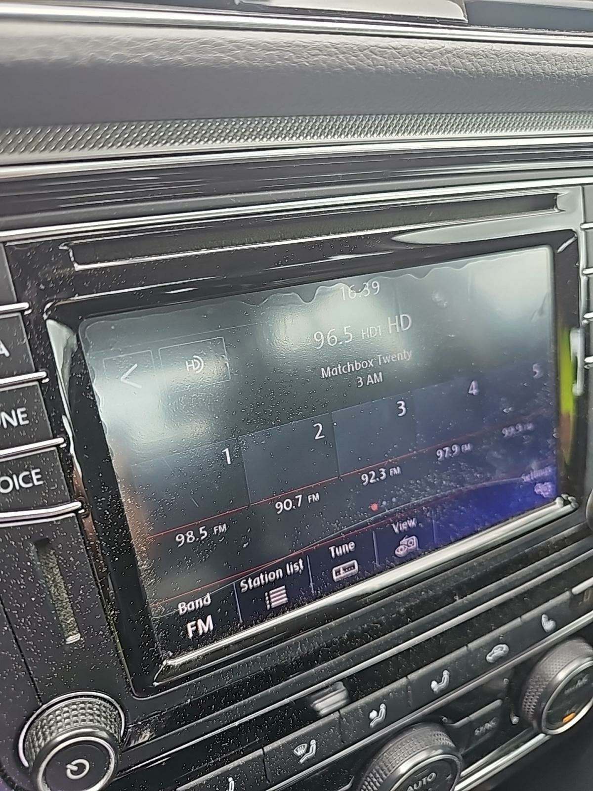 2018 Volkswagen Passat 2.0T R-Line FWD