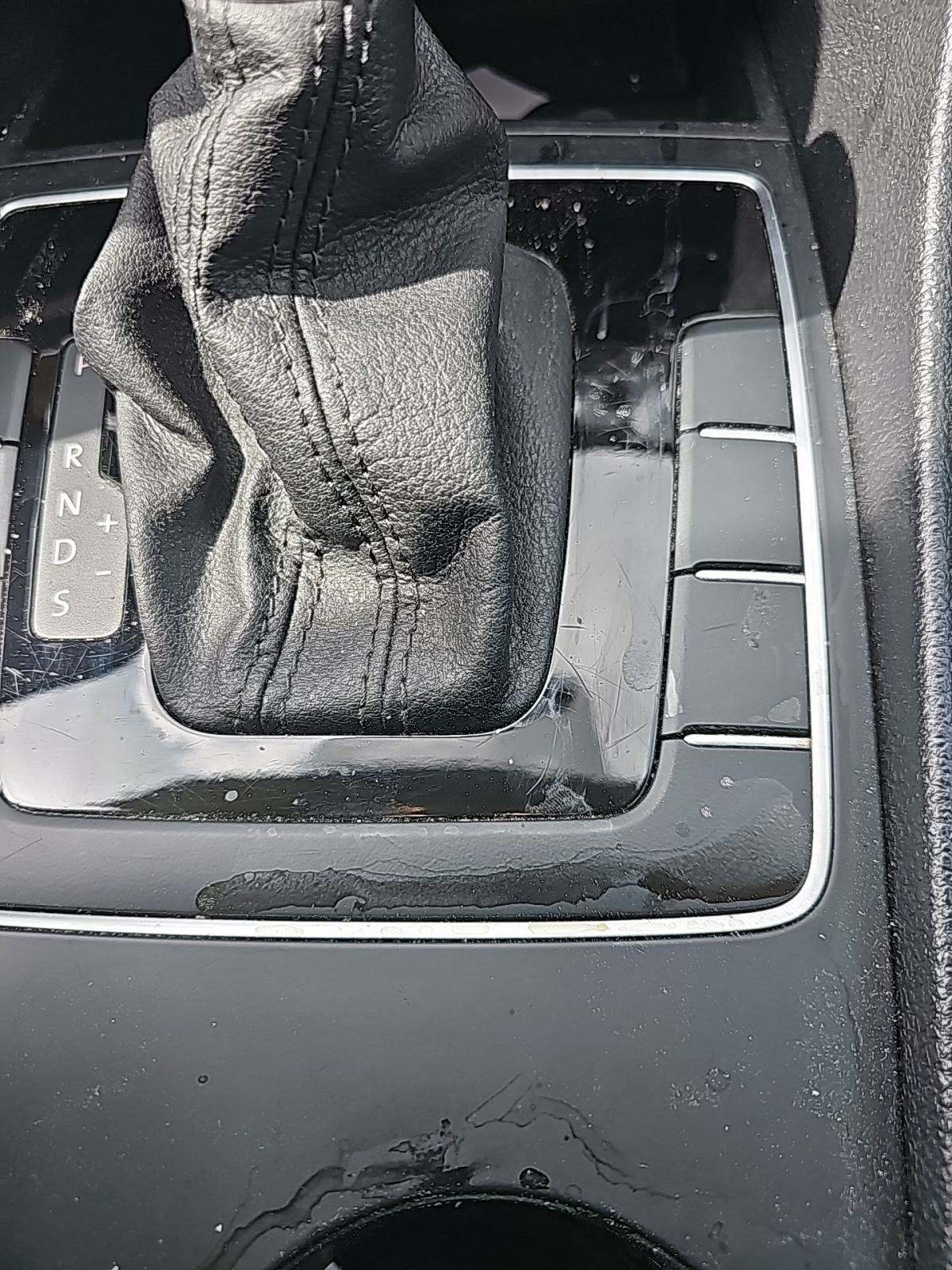 2018 Volkswagen Passat 2.0T R-Line FWD