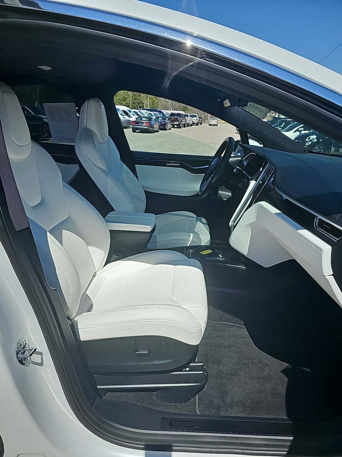 2017 Tesla Model X 75D AWD