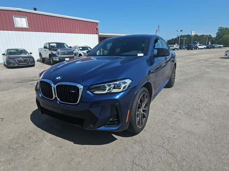2022 BMW X4 M40i AWD