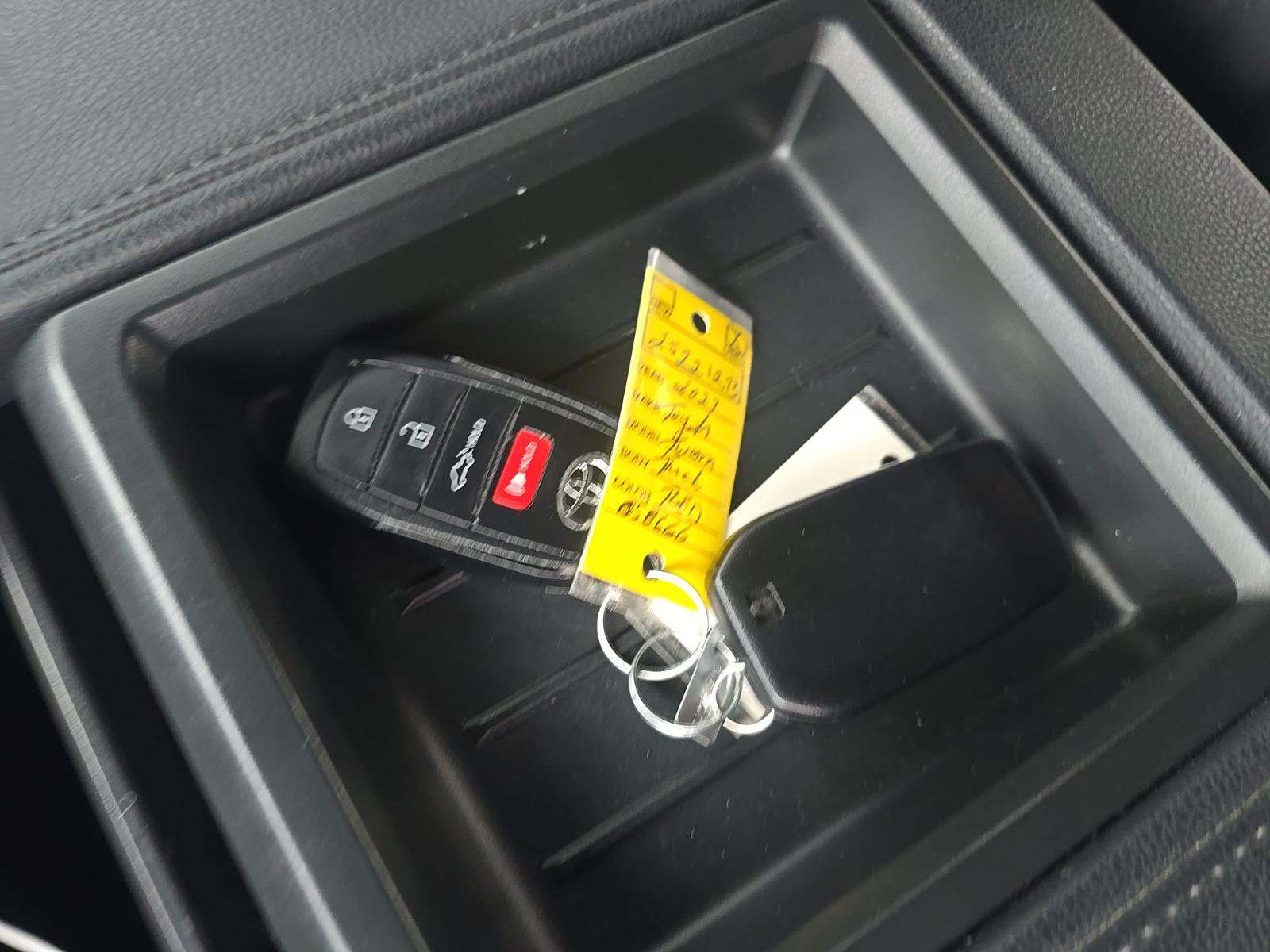 2023 Toyota Tundra SR5 AWD