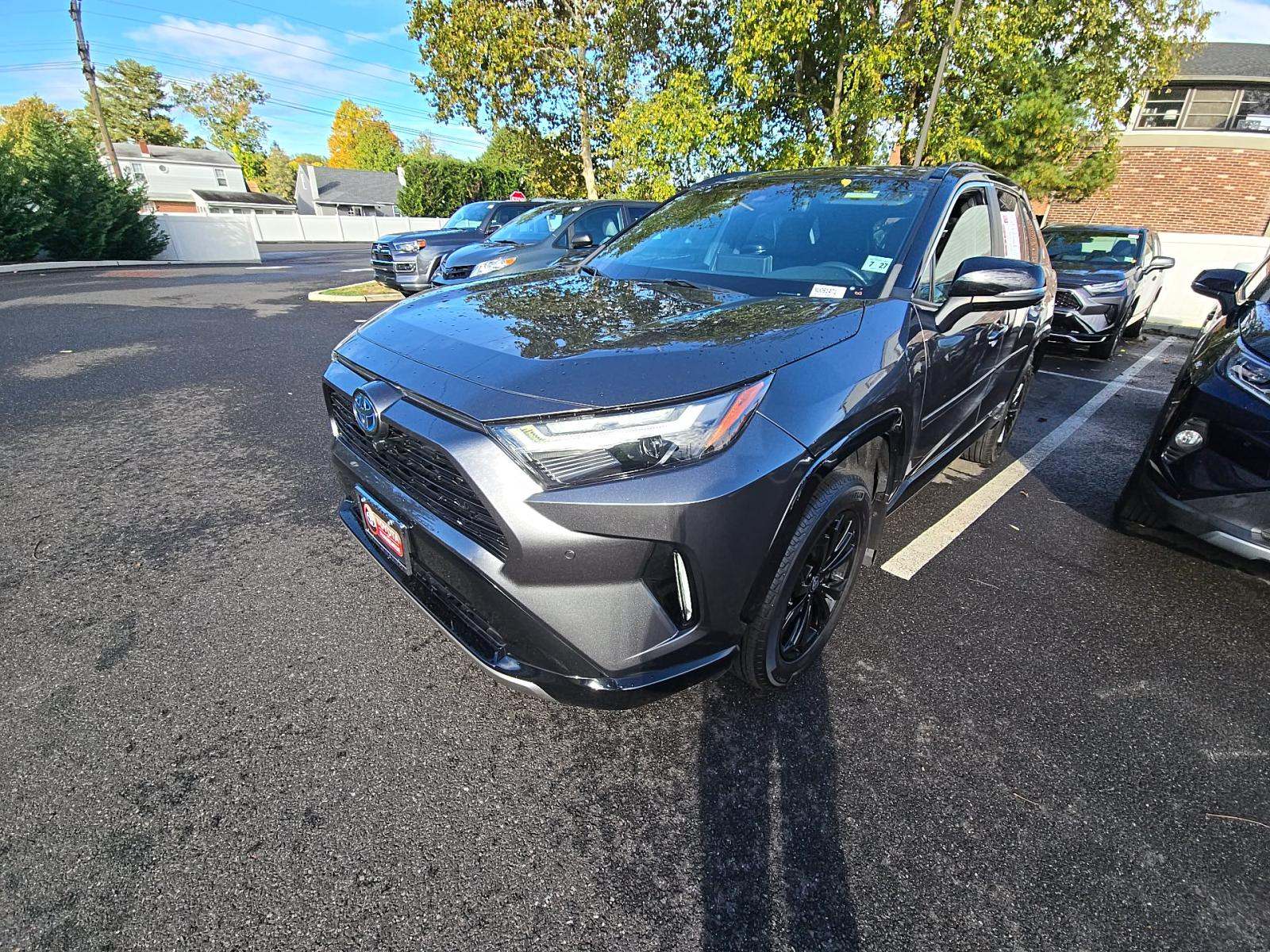 2022 Toyota RAV4 Hybrid XSE AWD