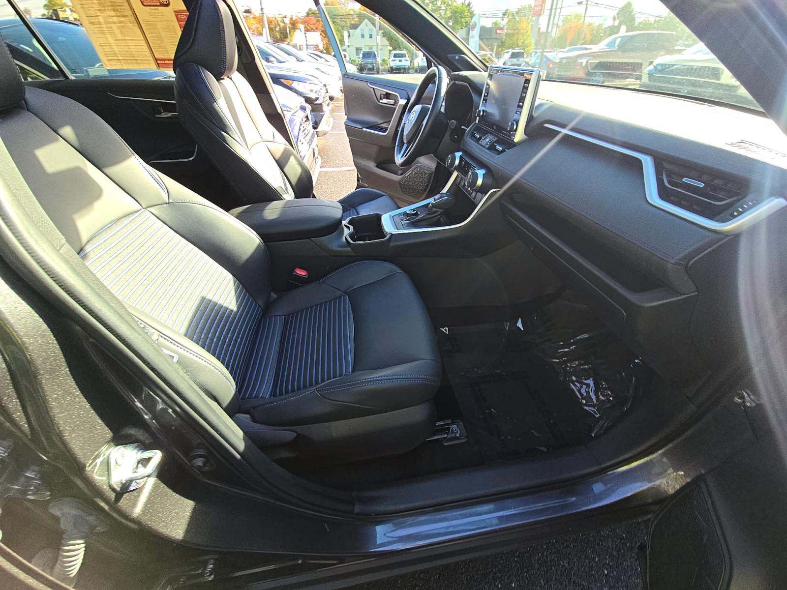 2022 Toyota RAV4 Hybrid XSE AWD