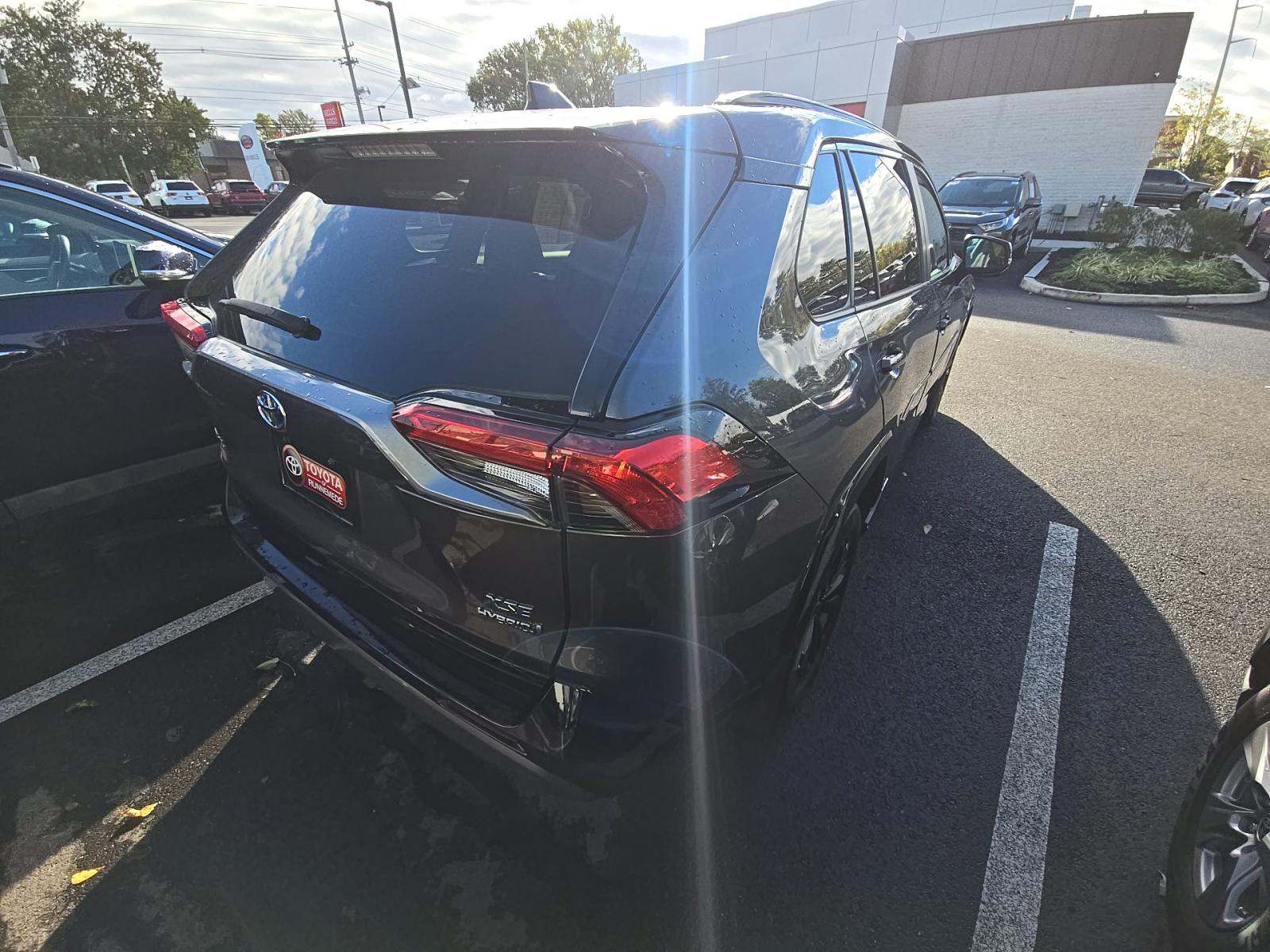 2022 Toyota RAV4 Hybrid XSE AWD