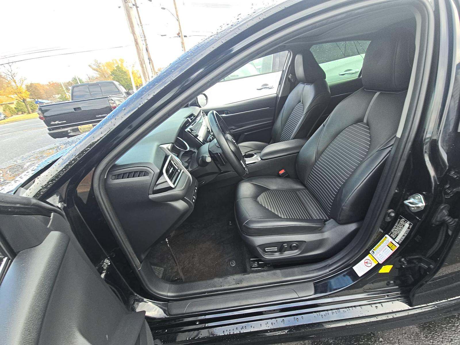 2018 Toyota Camry SE FWD