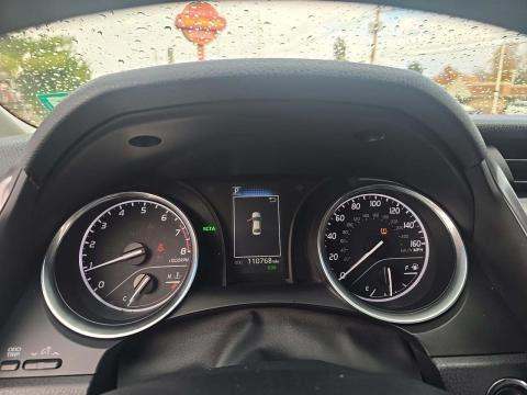 2018 Toyota Camry SE FWD