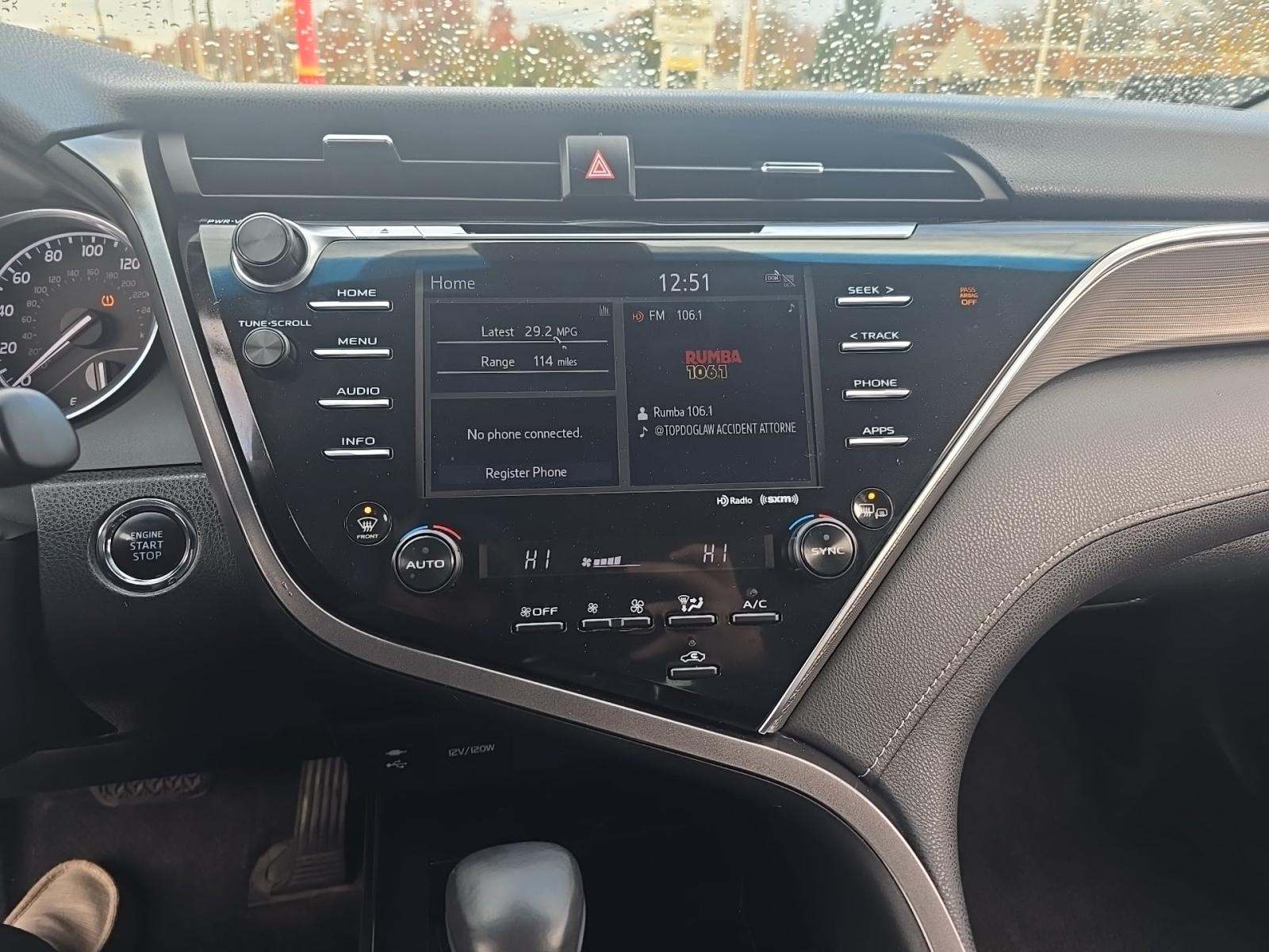 2018 Toyota Camry SE FWD