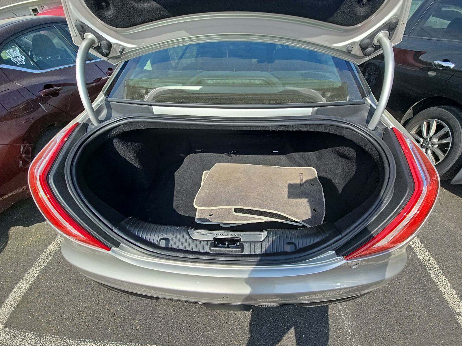 2016 Jaguar XJ L Portfolio RWD