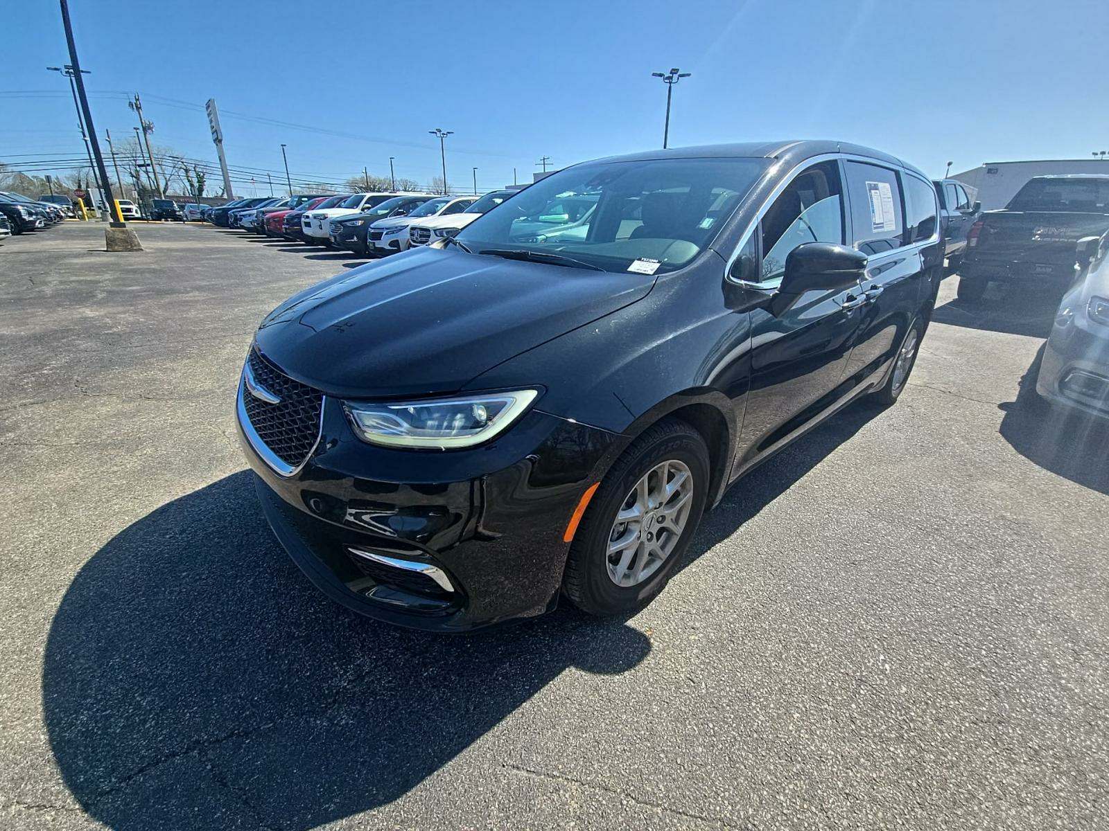 2023 Chrysler Pacifica Touring L FWD