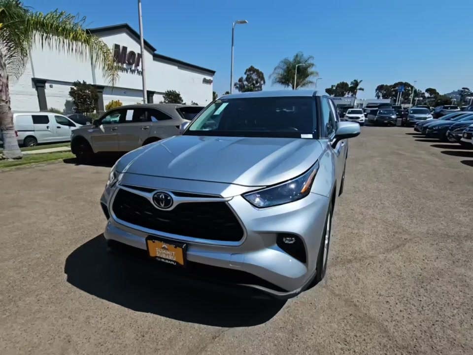 2023 Toyota Highlander LE FWD