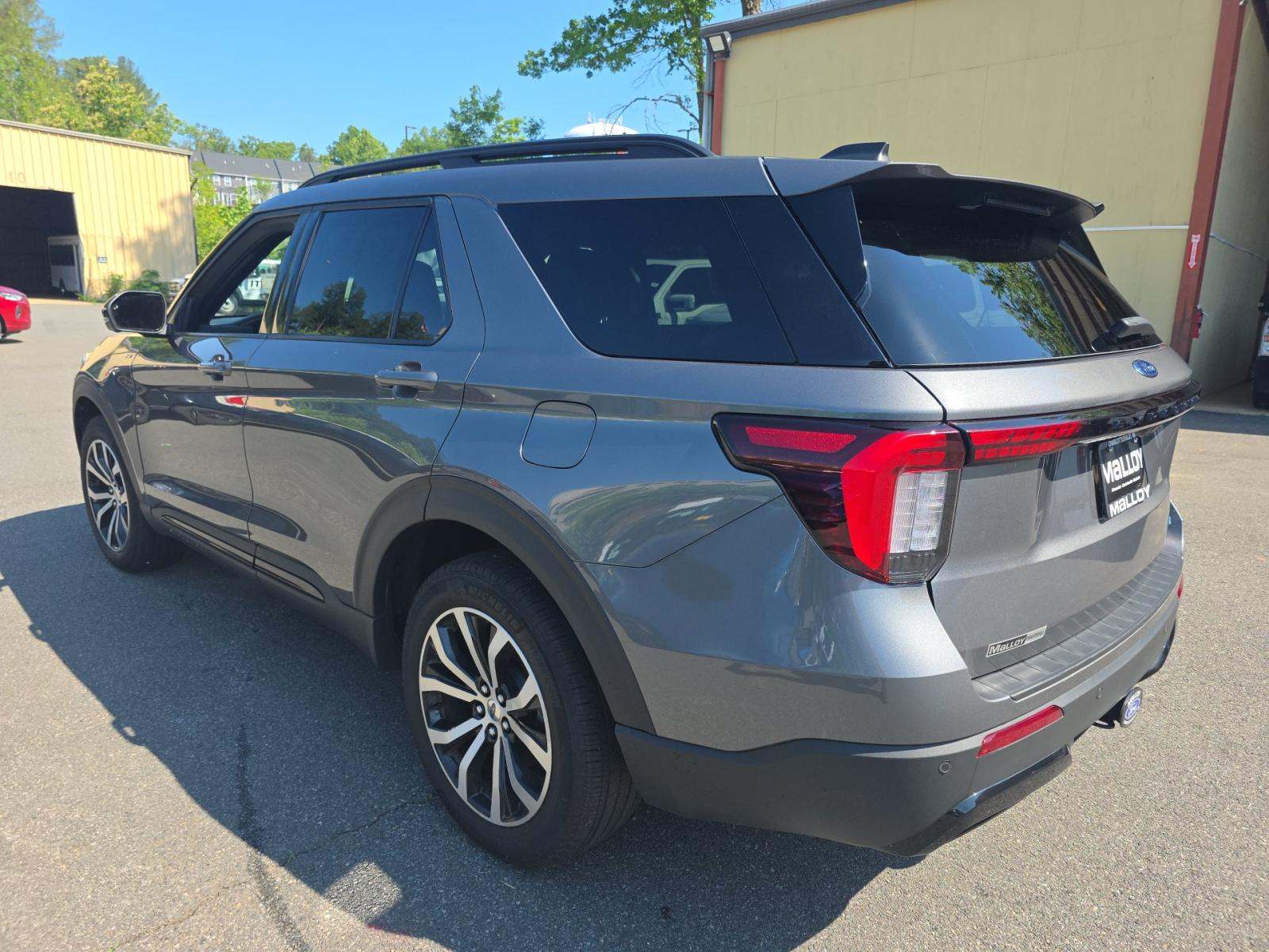 FORD EXPLORER - 2