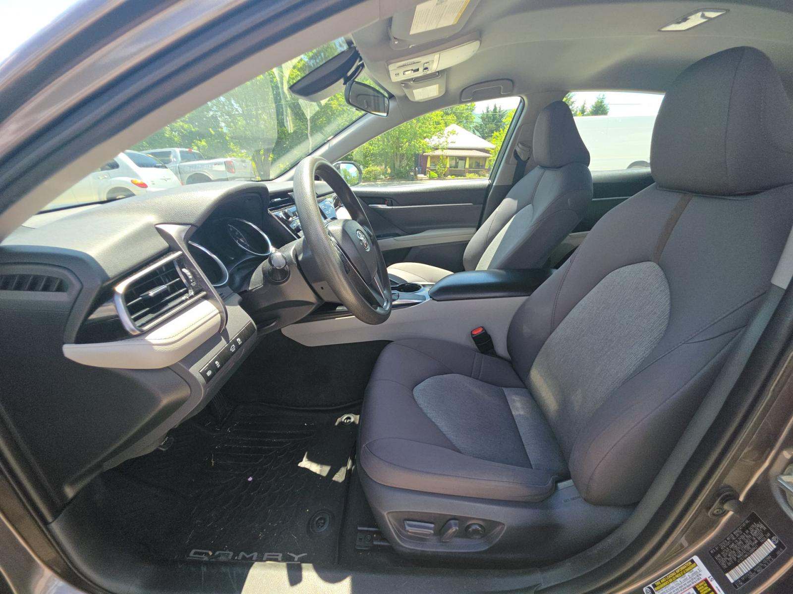 2020 Toyota Camry LE FWD