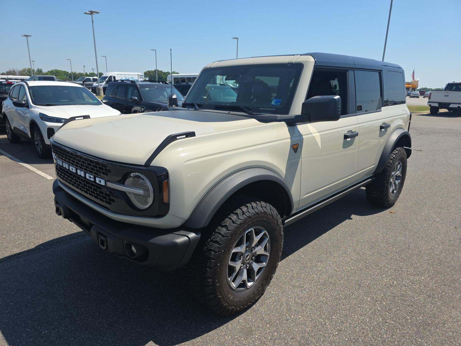 FORD BRONCO - 1