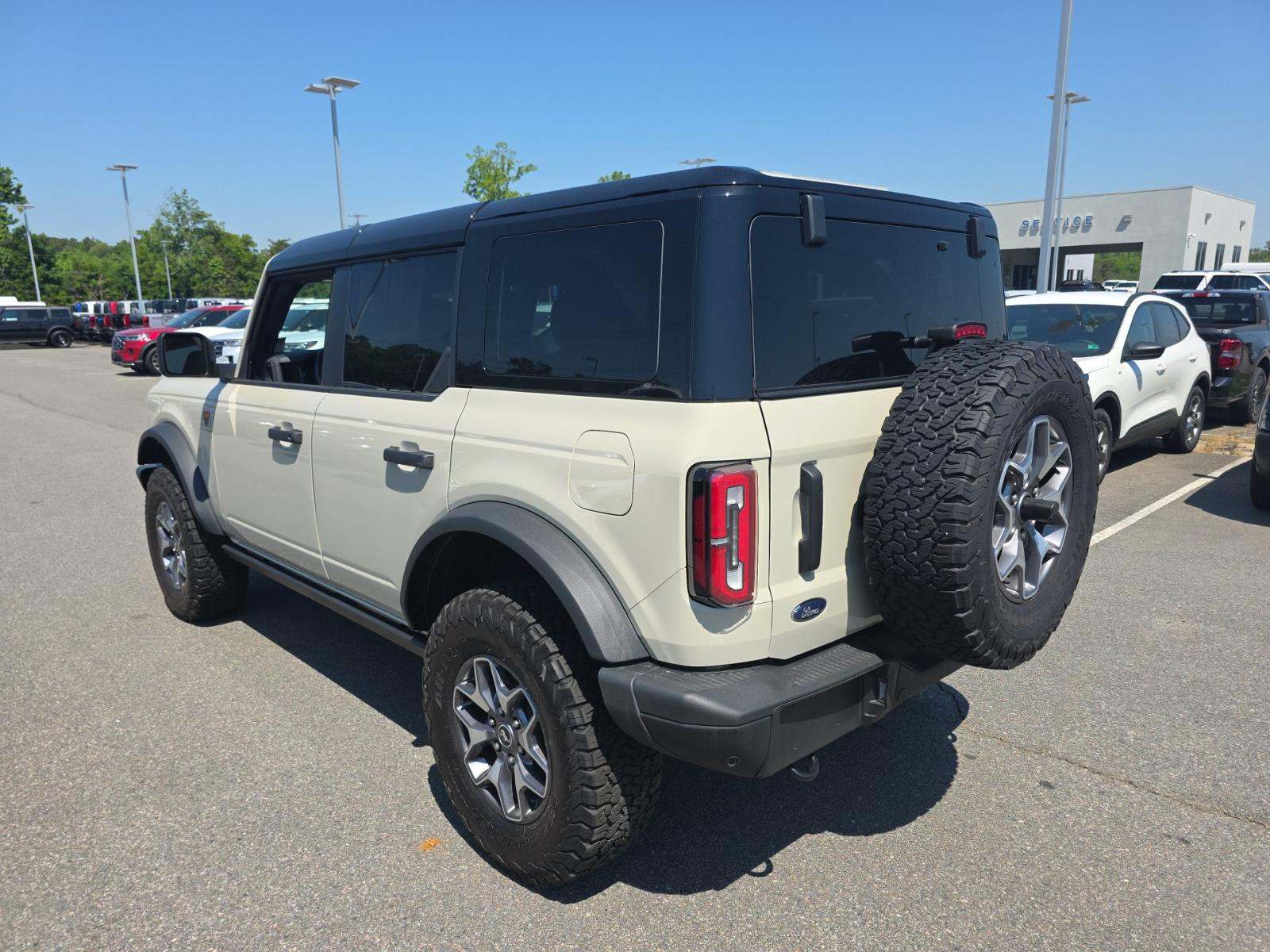 FORD BRONCO - 2