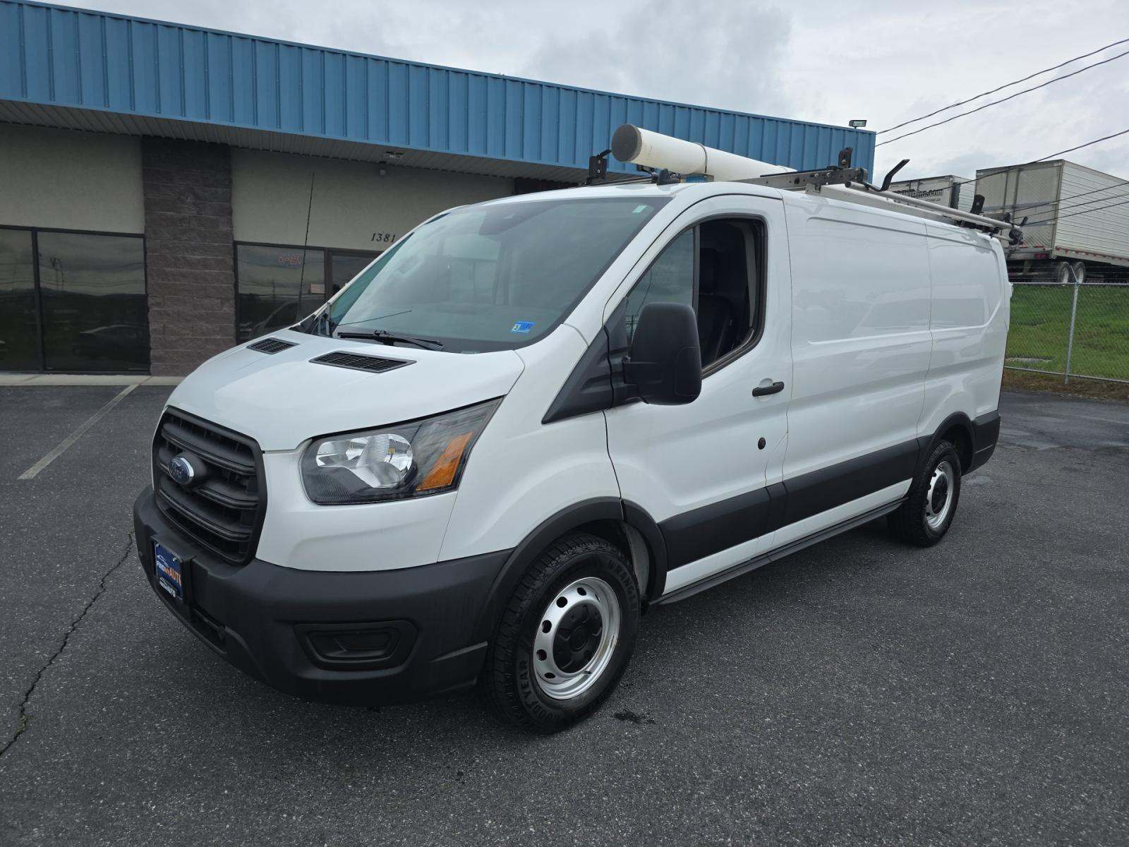 FORD TRANSIT 150 - 1