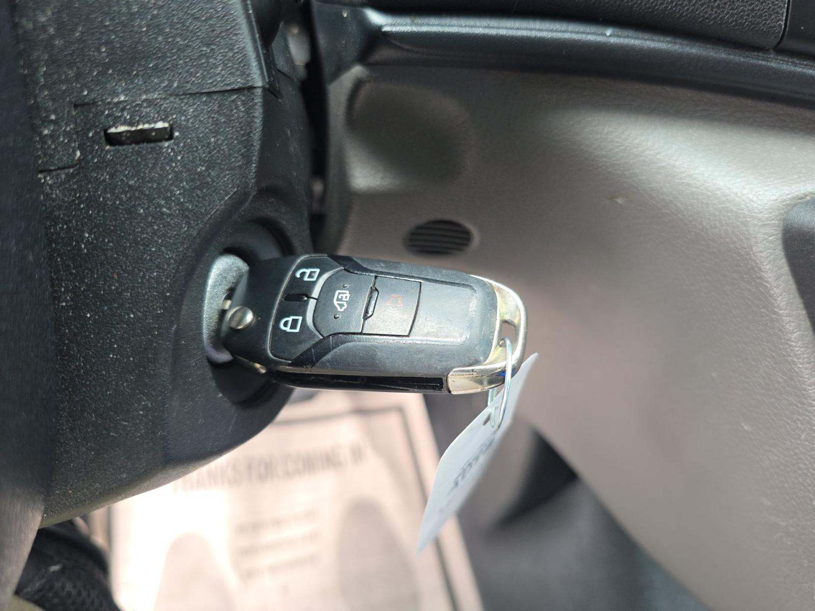 FORD TRANSIT 150 - 8