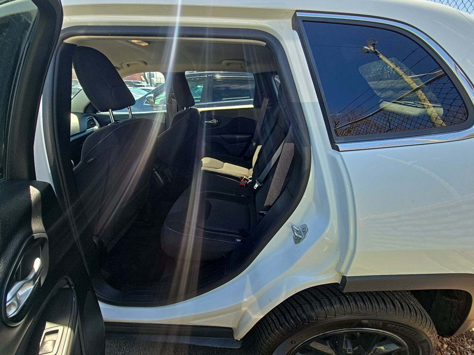 2016 Jeep Cherokee Latitude AWD