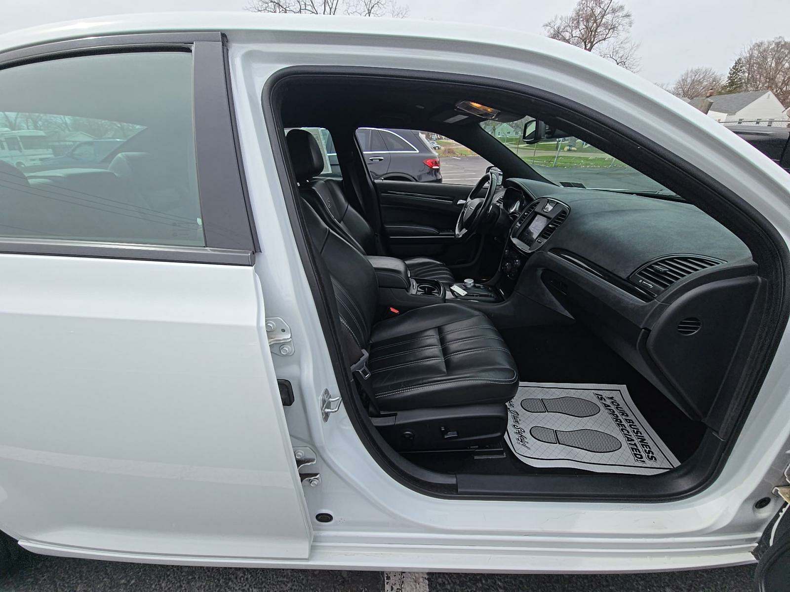 2019 Chrysler 300 S RWD